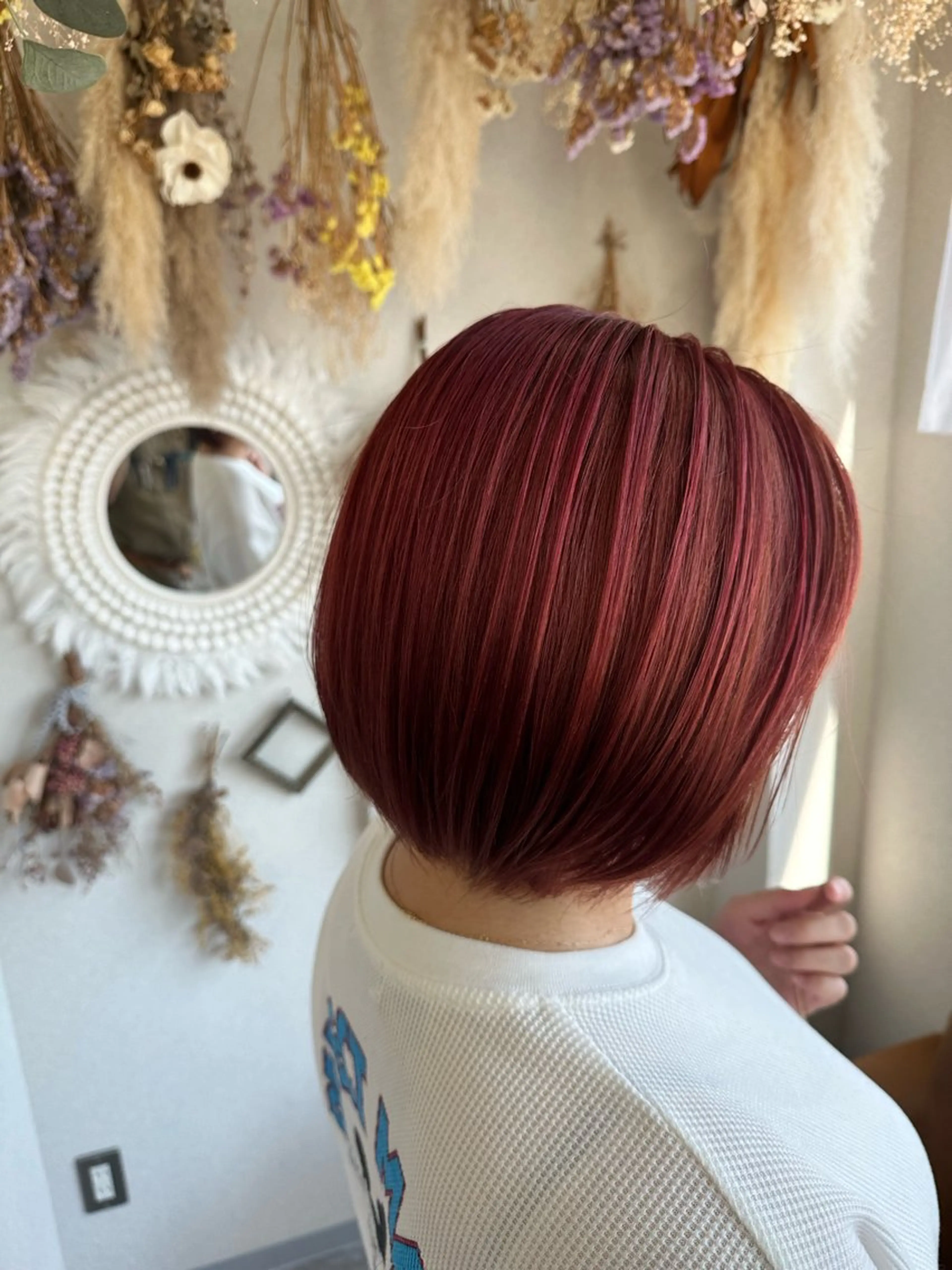 ショート カラー 伊藤 裕貴のヘアスタイル