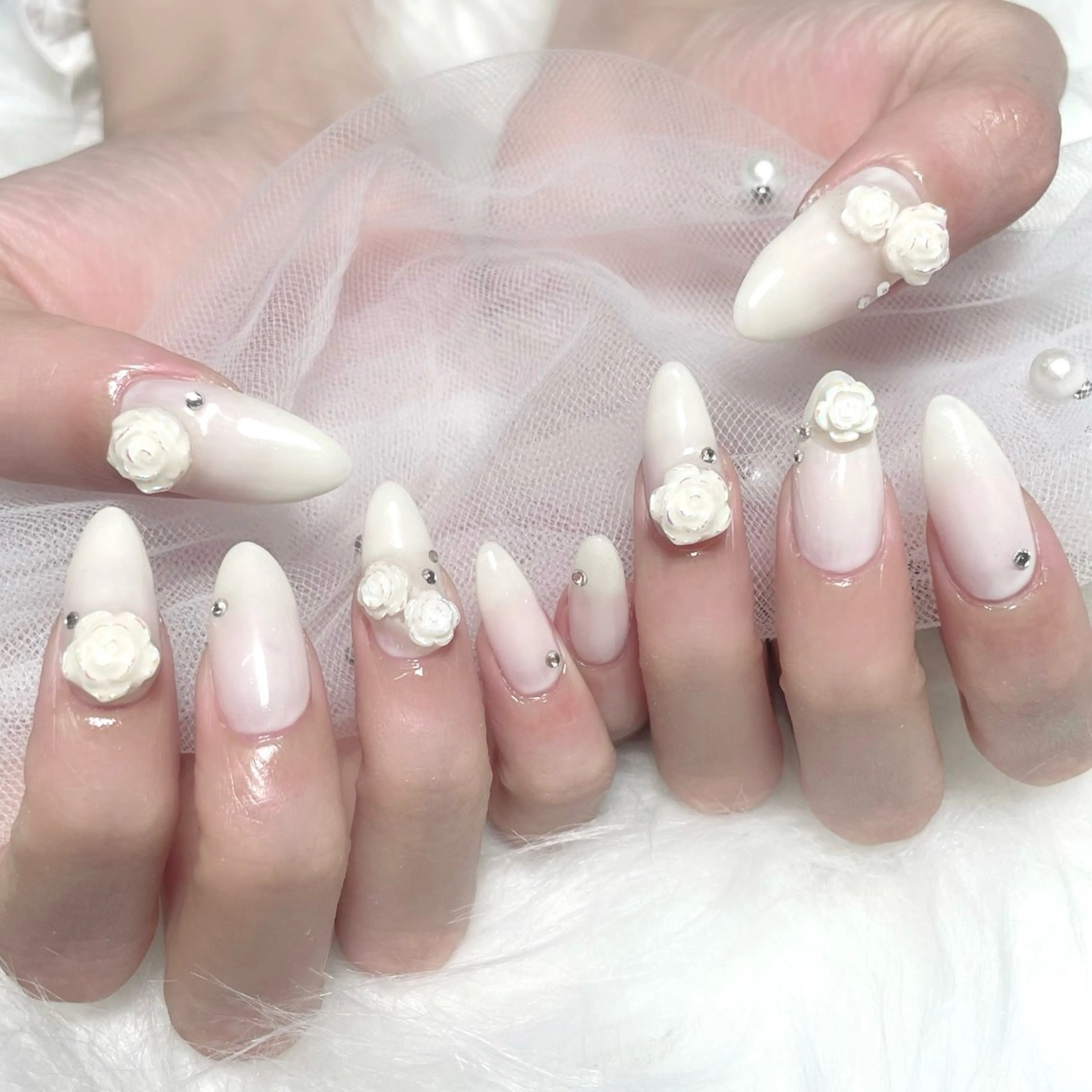 ネイル 🎀藤沢ガーリーネイ ル/長さ出し🎀のネイルデザイン