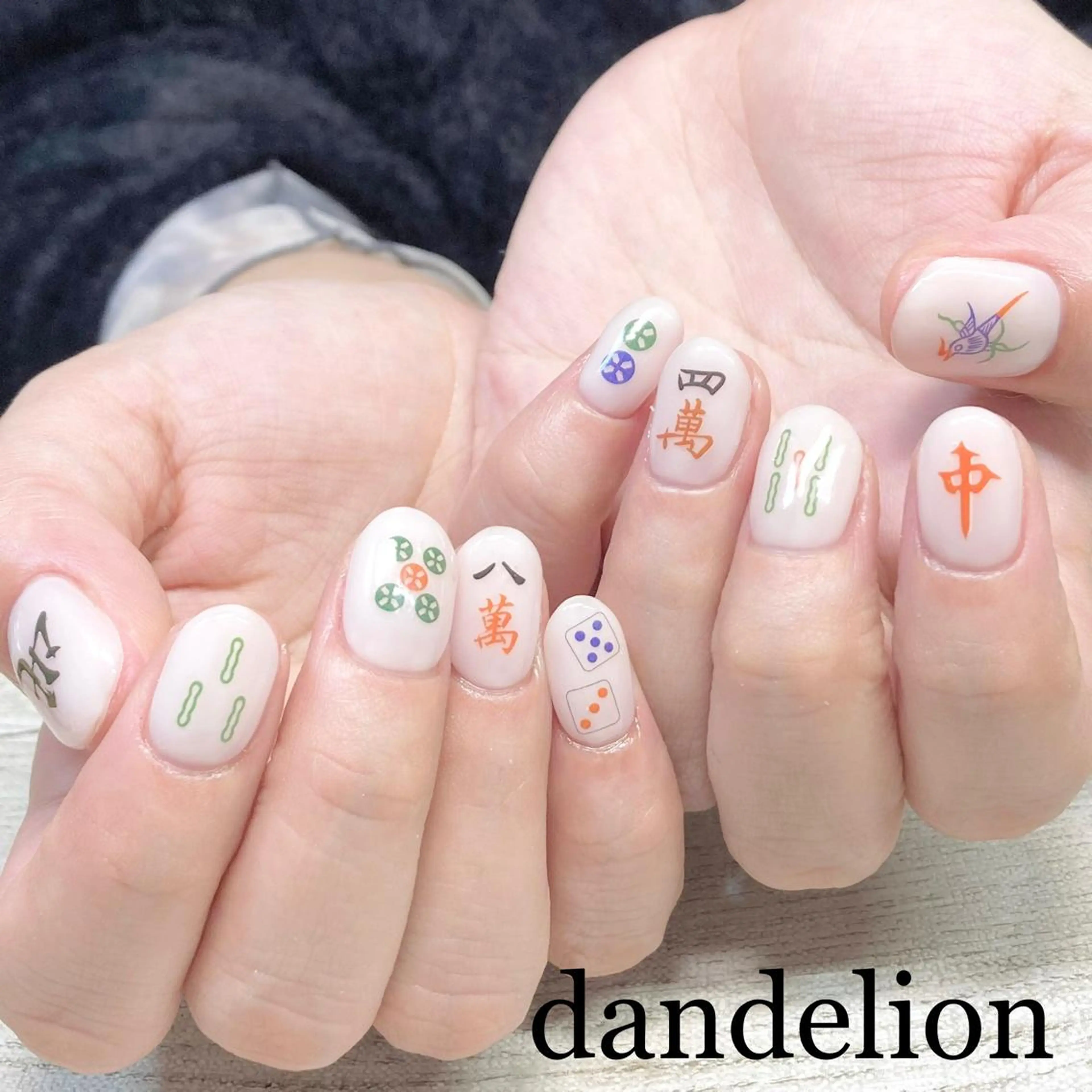 ネイル ハンドネイル ハンドケア dandelion ダンデライオンのネイルデザイン