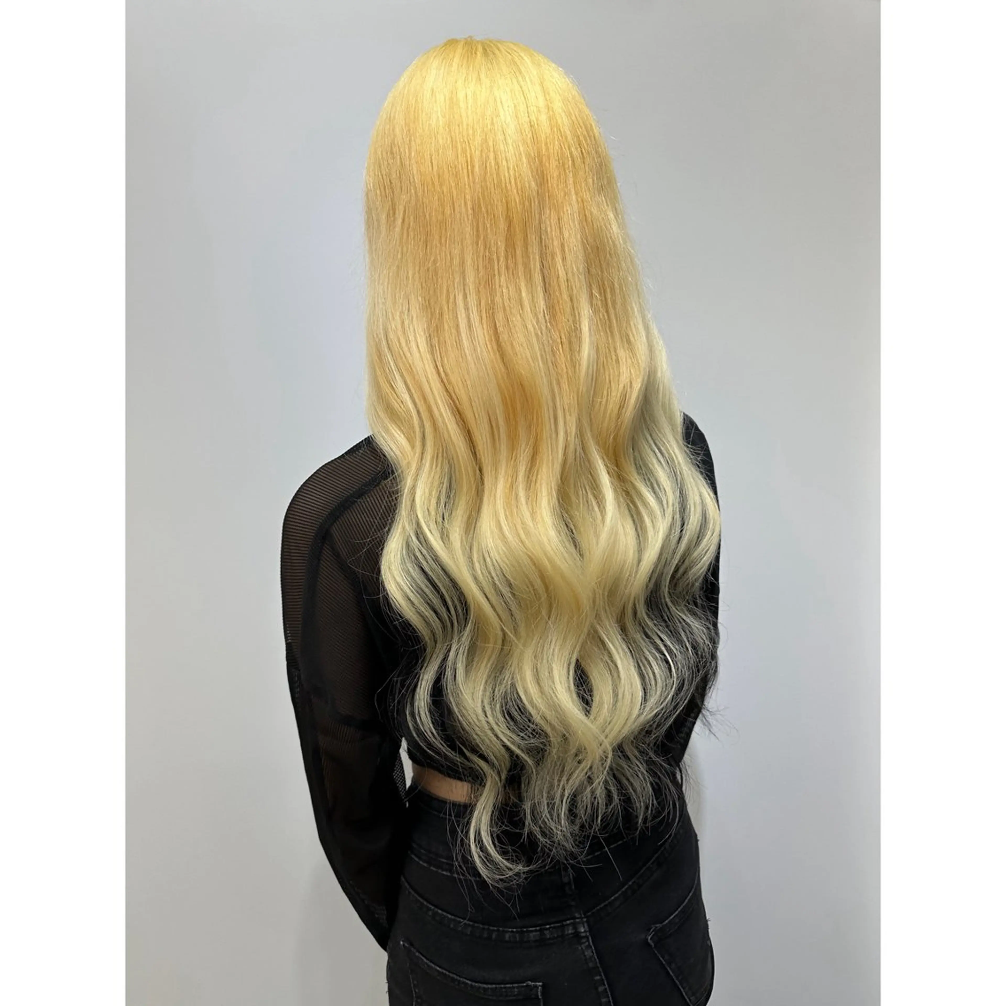 ロング ヘアカラー エクステ 韓国ヘア×ハイトーン AYA💫のヘアスタイル