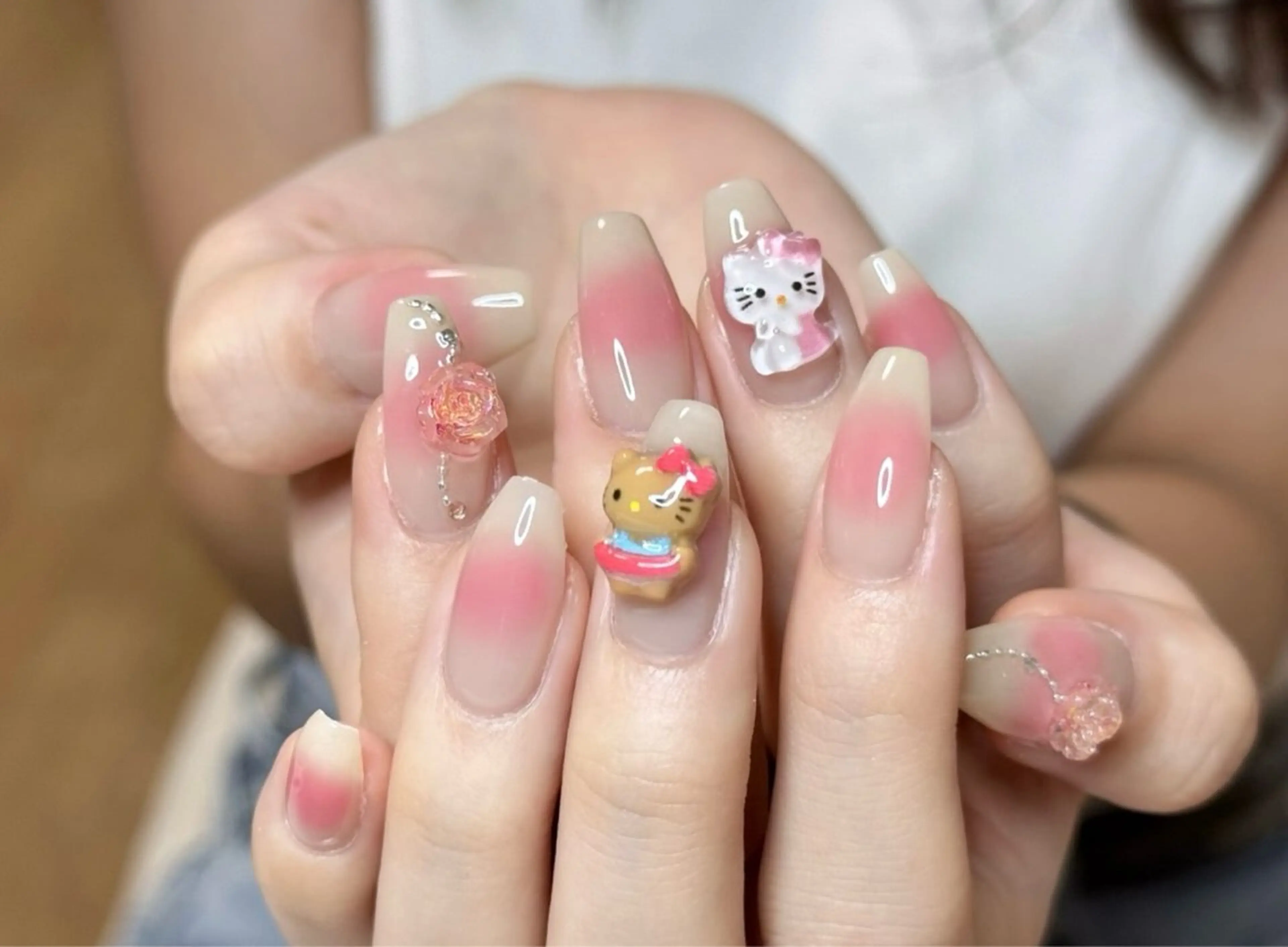 ネイル アートネイル チークネイル 長さ出し フラワーネイル フットネイル YK 美学院のネイルデザイン