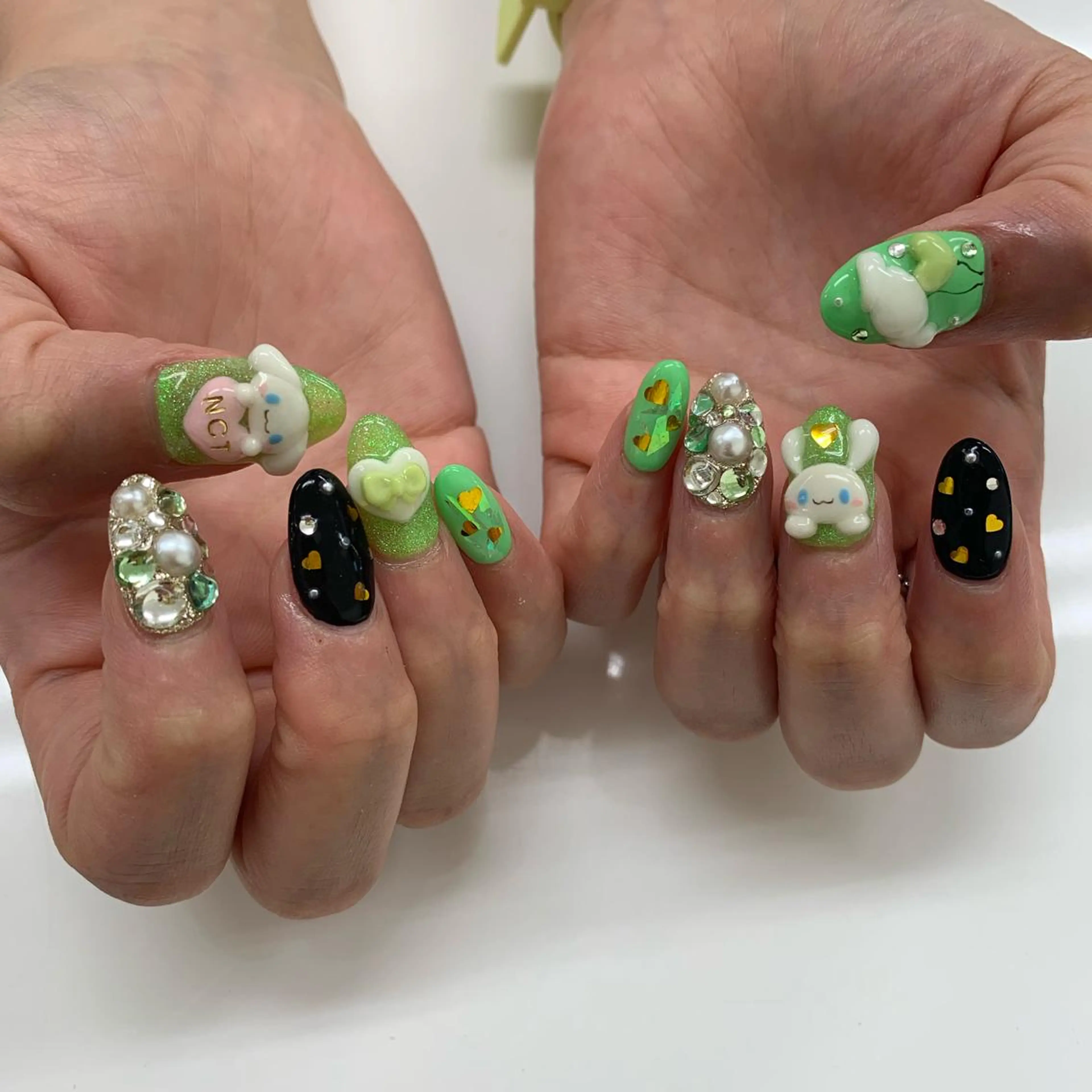 ネイル ハンドネイル 五十嵐 美智のネイルデザイン