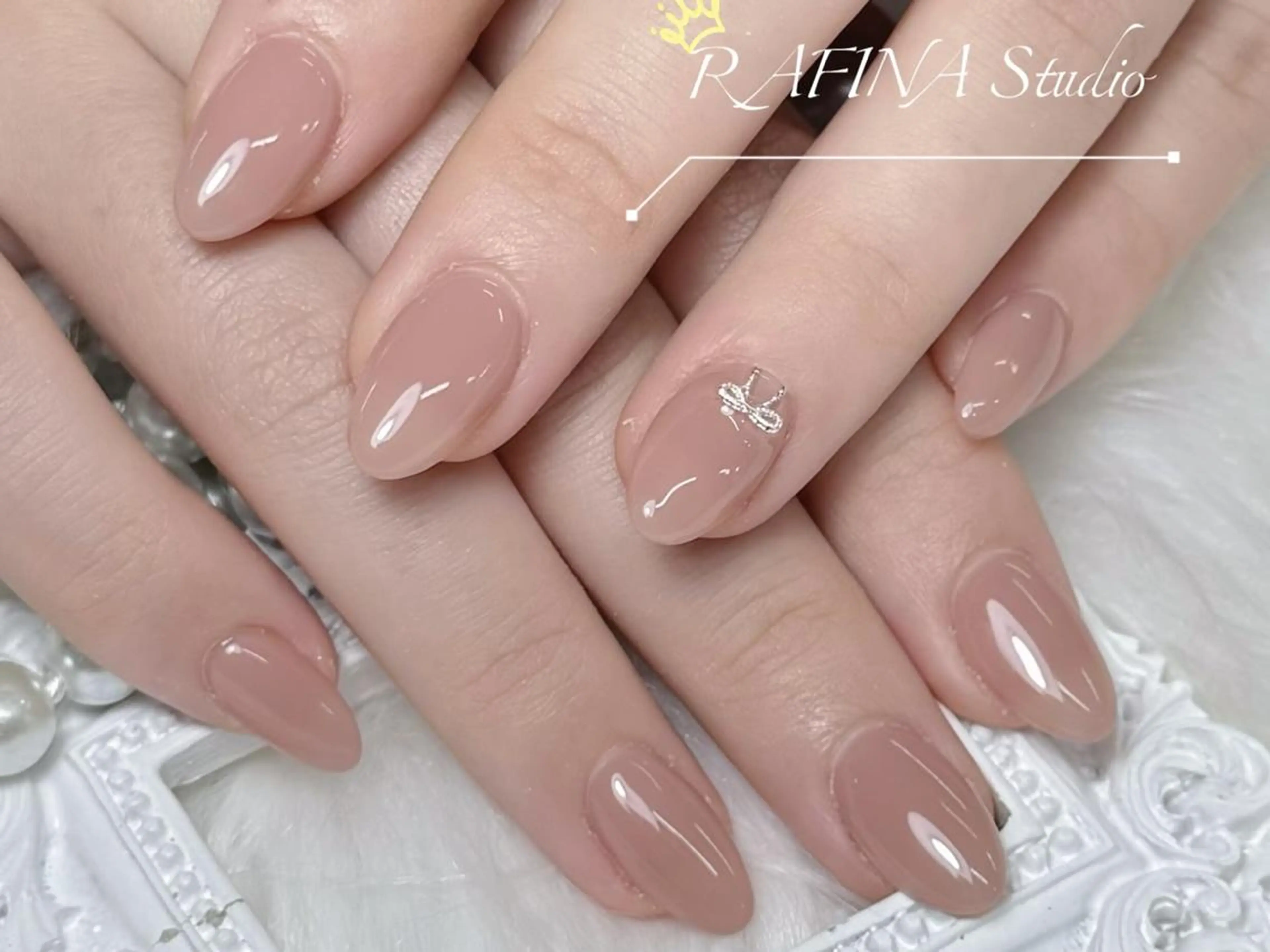 ネイル 桃香 Minaのネイルデザイン