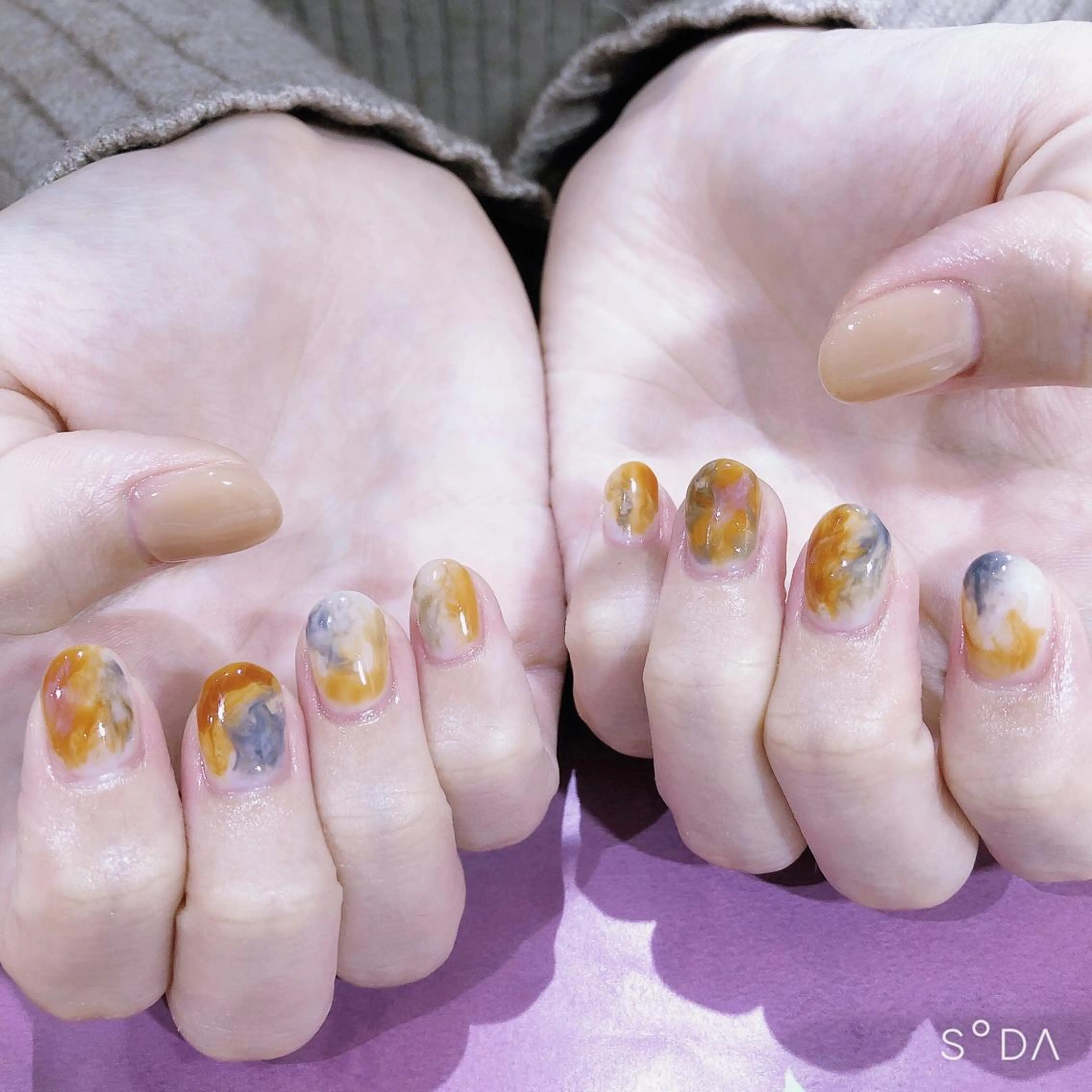 ネイル ニュアンスネイル ハンドネイル 吉野✨ ネイルデザイナー✨のネイルデザイン