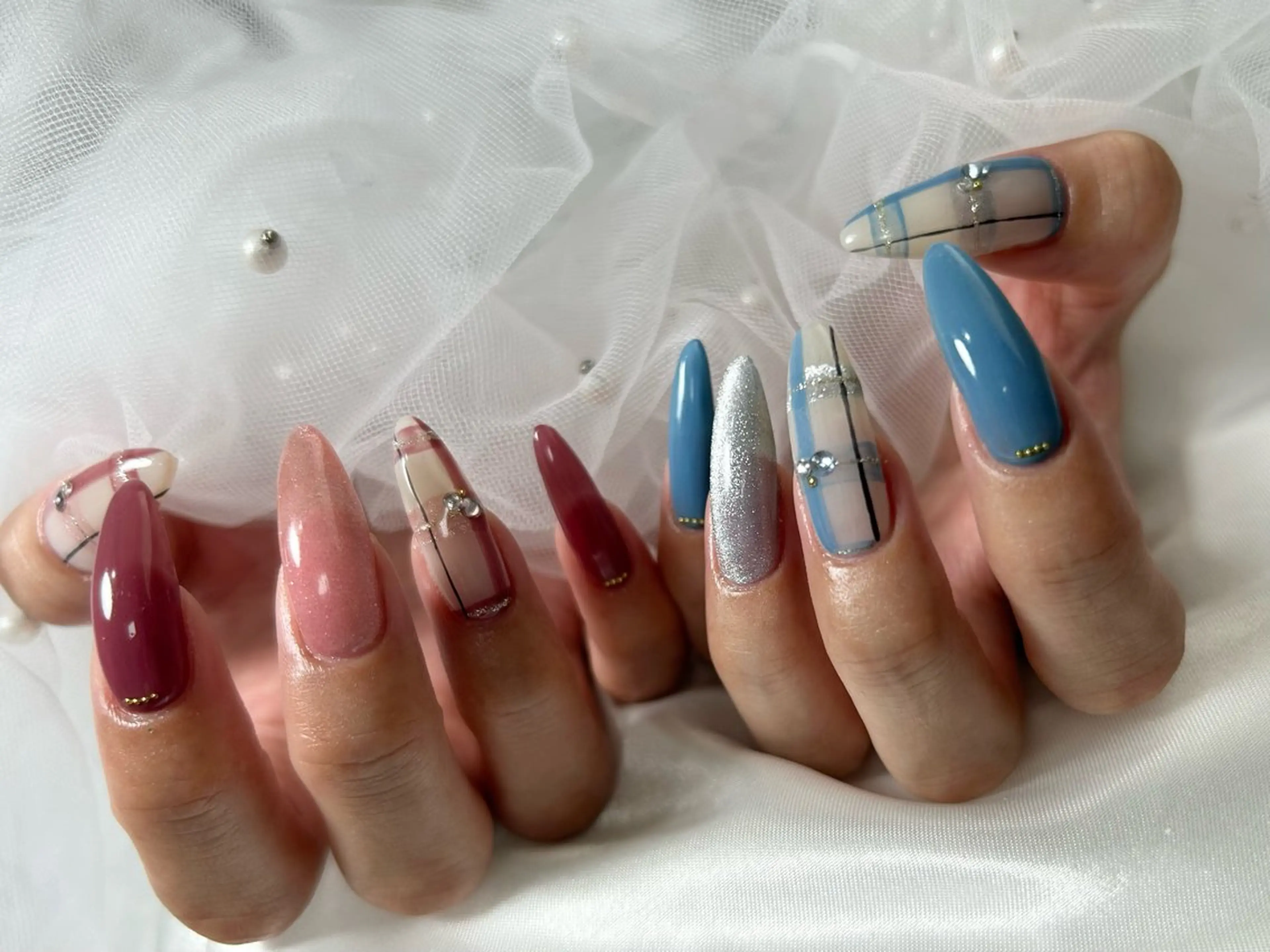 ネイル ハンドネイル フットネイル rea .のネイルデザイン