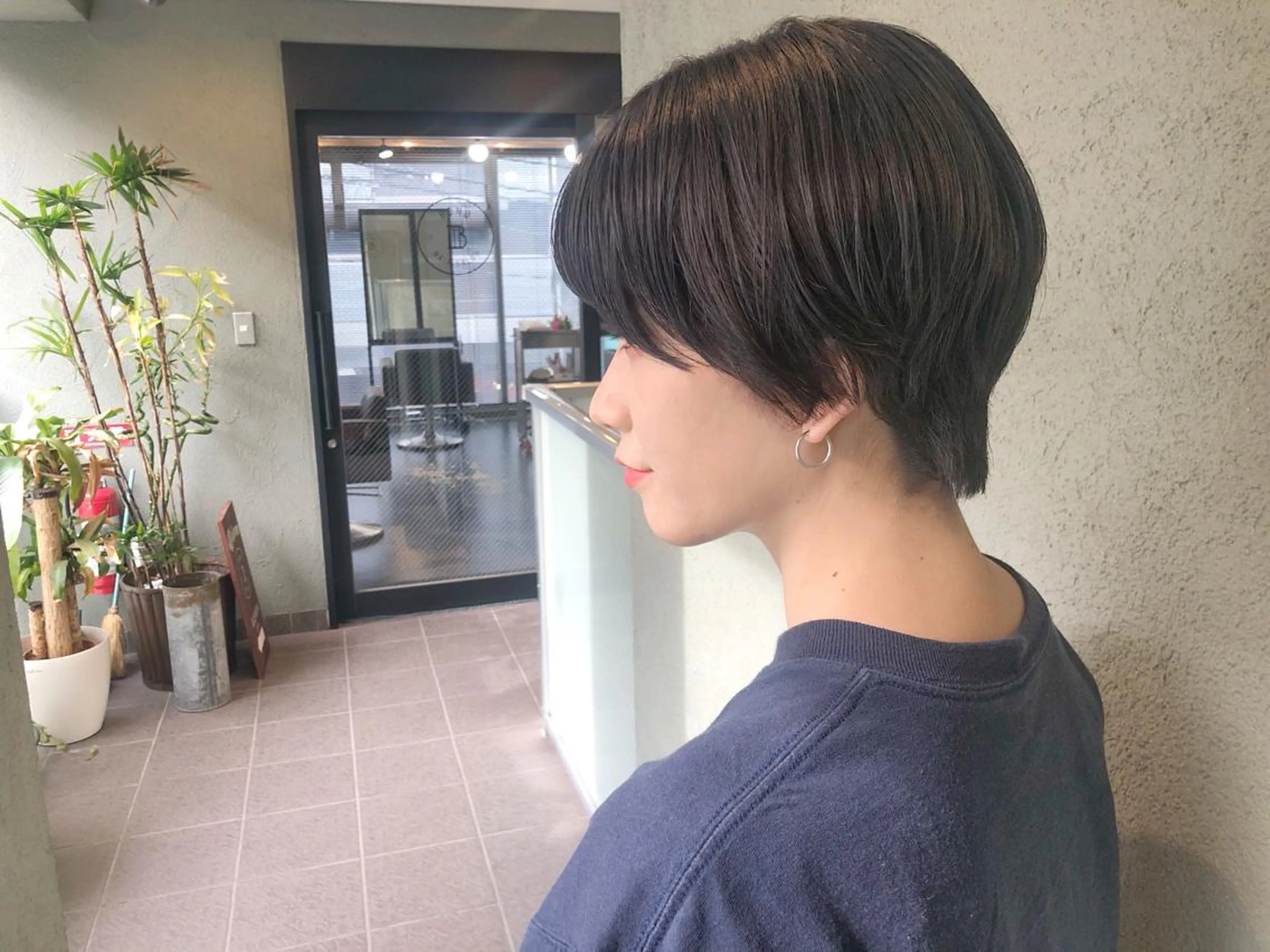 ショート カラー ブリーチ HIROKI ” stylistのヘアスタイル