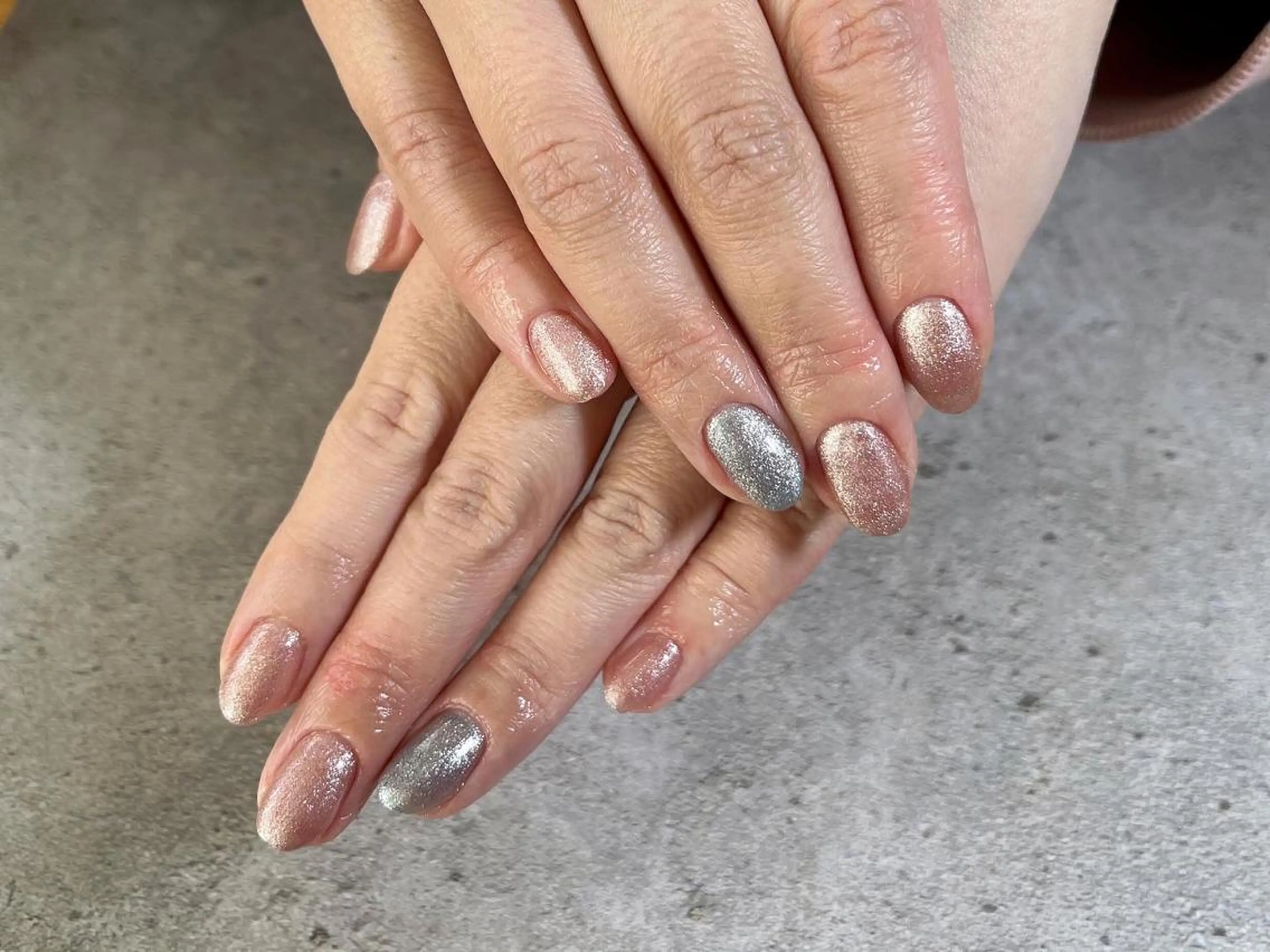 ネイル マグネットネイル ワンカラーネイル ハンドネイル ビューティーサロン プチフルールのネイルデザイン