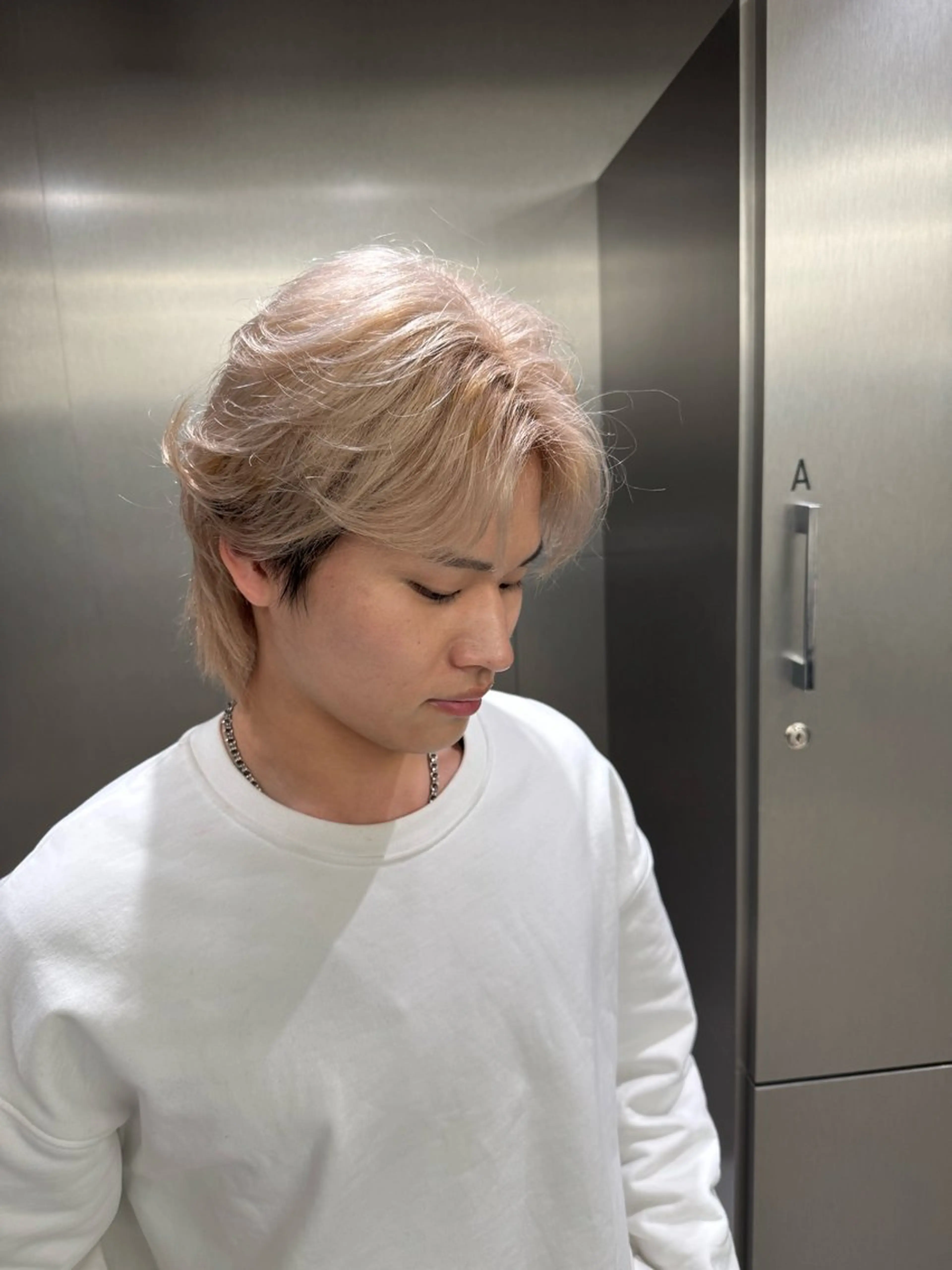 カラー メンズ ヘアカラー ハイトーン/デザイン カラー／悠斗のヘアスタイル