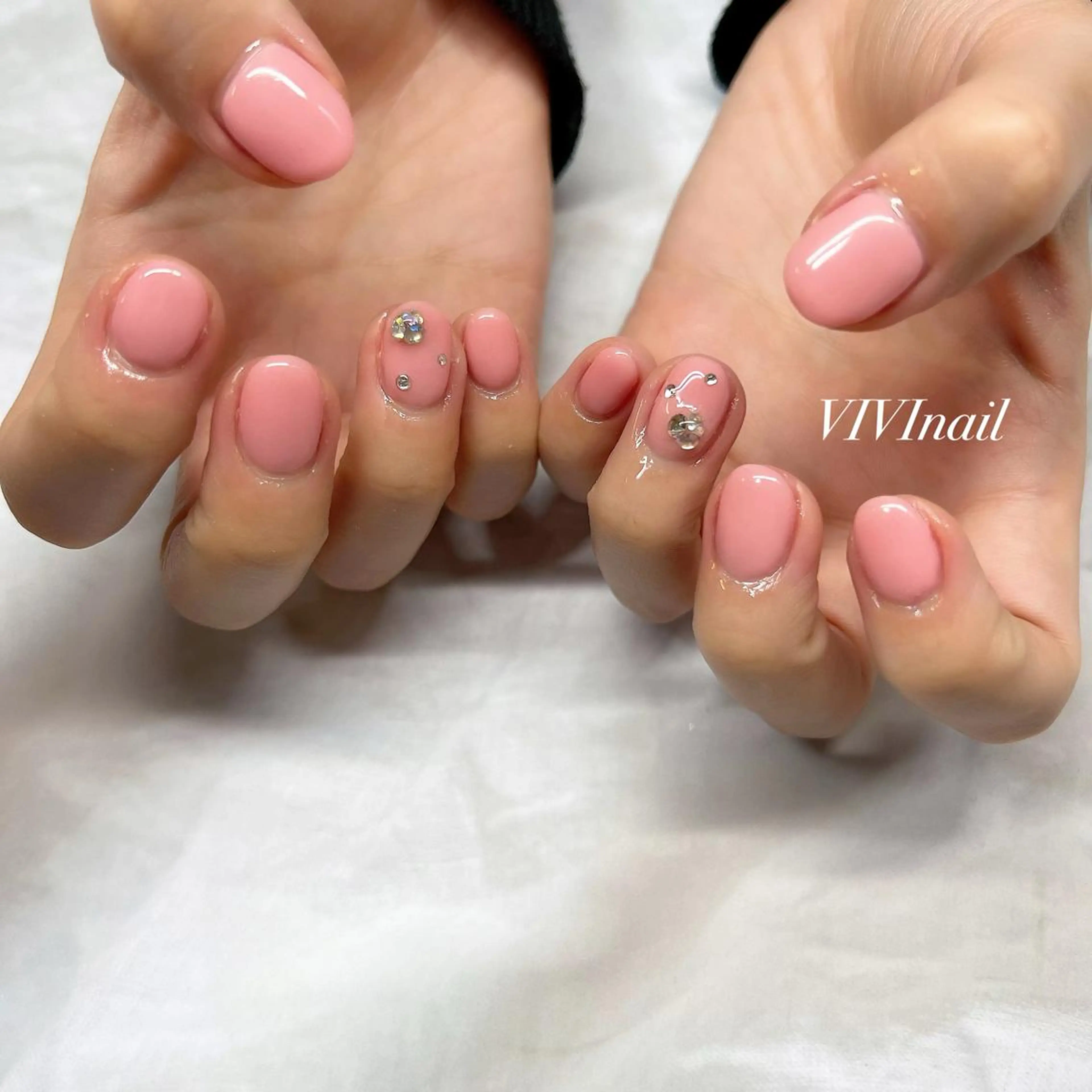 ネイル オフィスネイル シンプルネイル ハンドネイル vivi nailのネイルデザイン