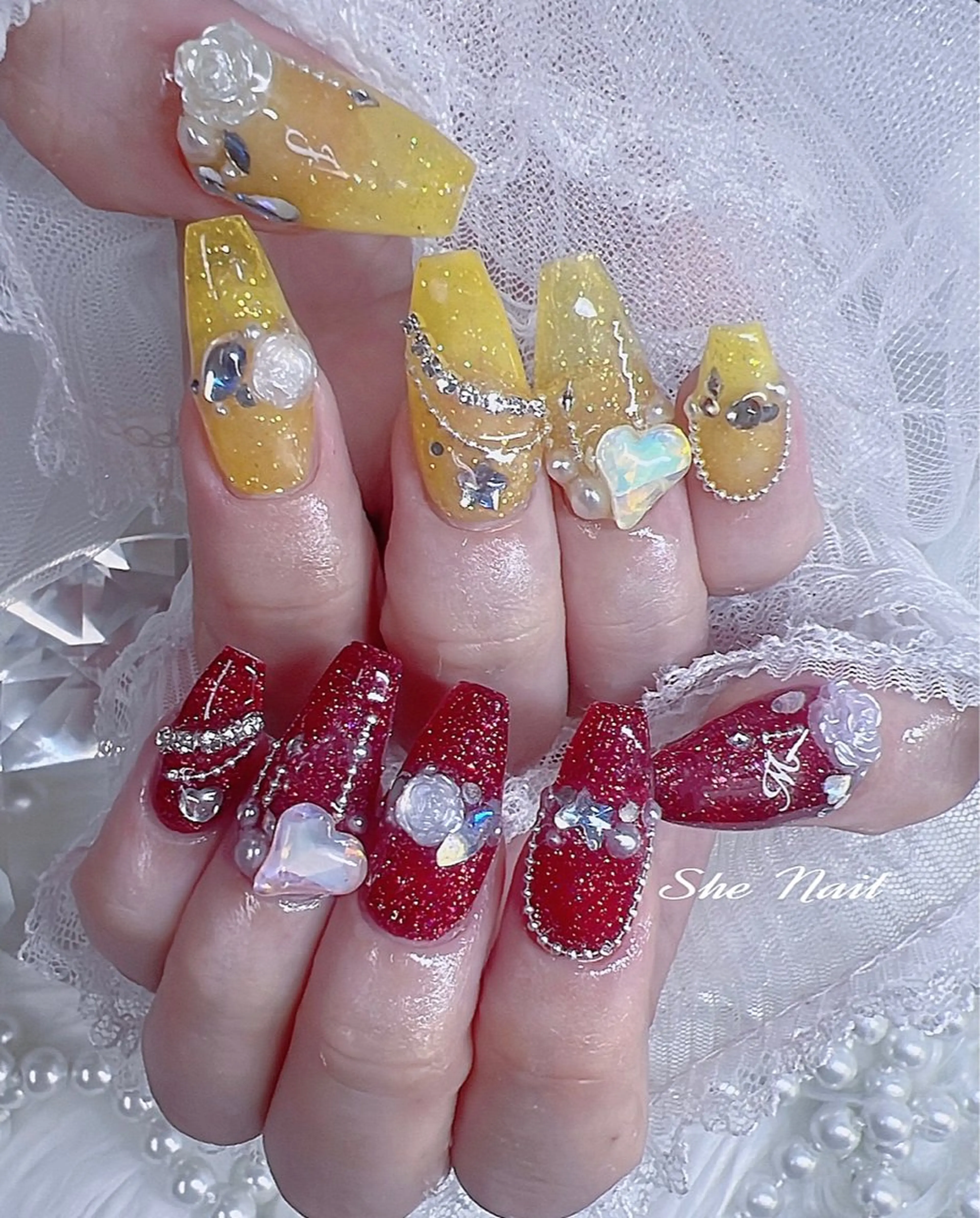 ネイル チークネイル 長さ出し フレンチネイル ガラスフレンチ キラキラネイル ハンドネイル She Nail所属・ISA_ BELLAのネイルデザイン