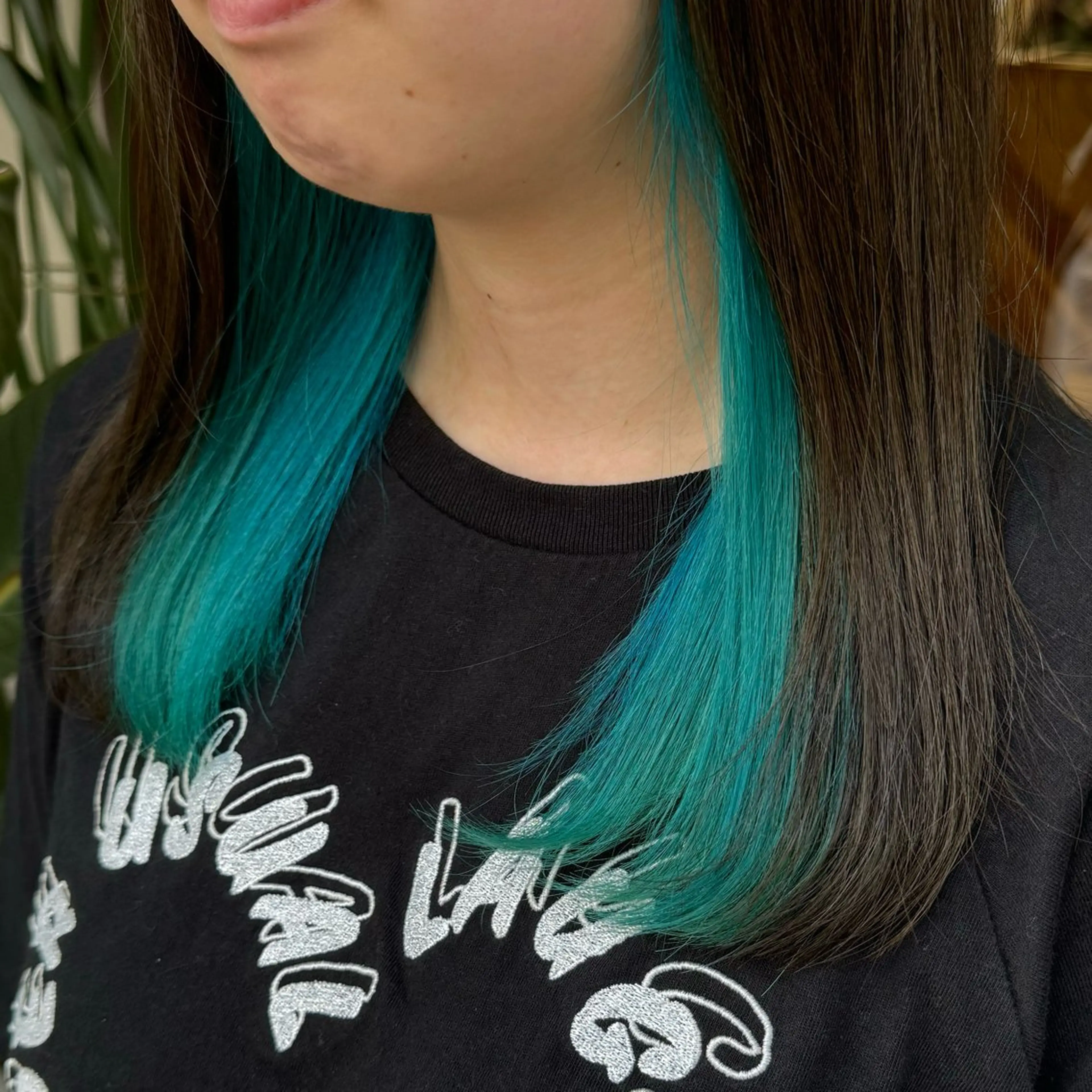 カラー ヘアカラー トリートメント ヘッドスパ 透明感/低ダメージ インナー🩵角田紗雪のヘアスタイル