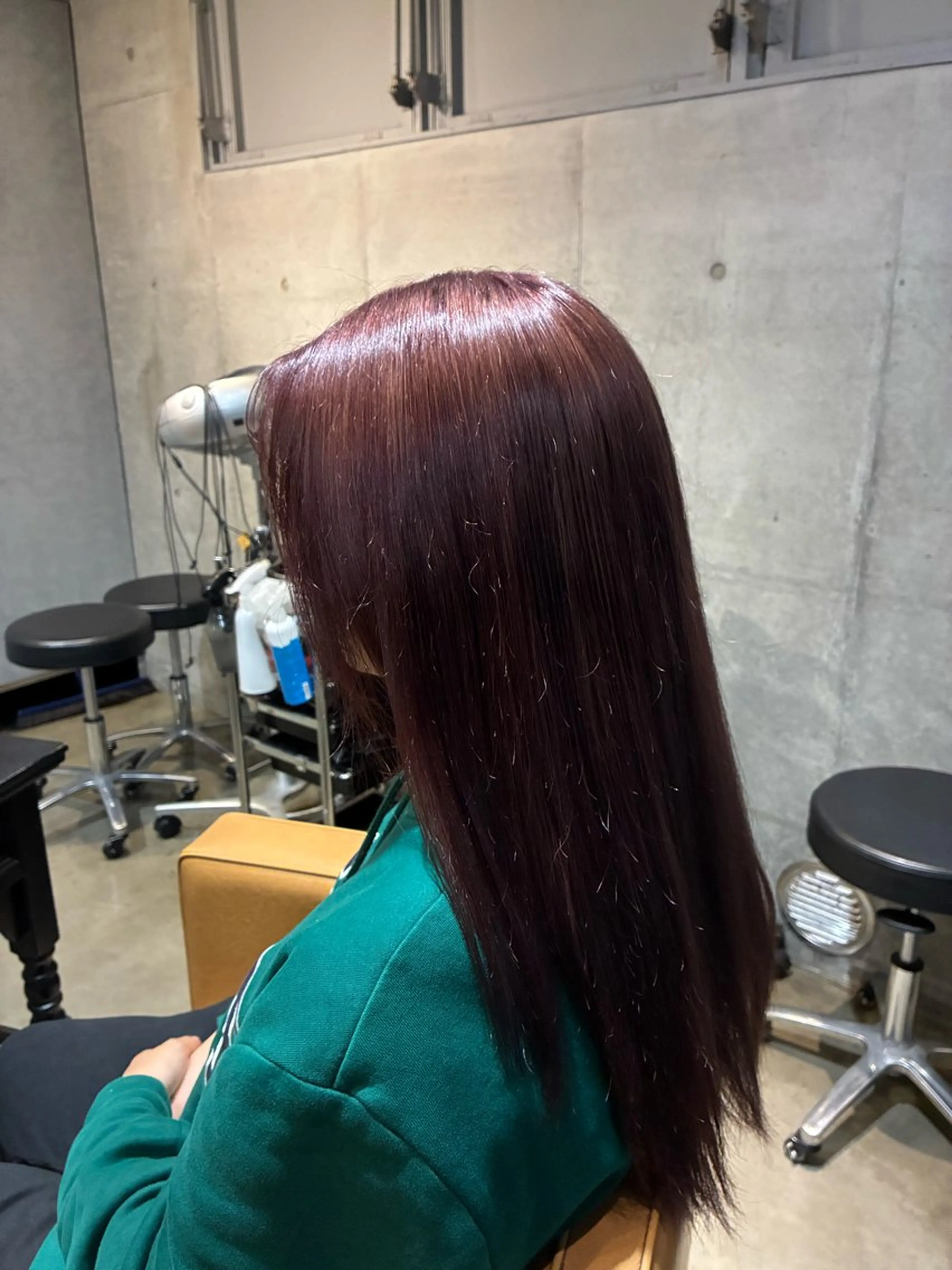 セミロング ヘアカラー 成島 晴喜のヘアスタイル