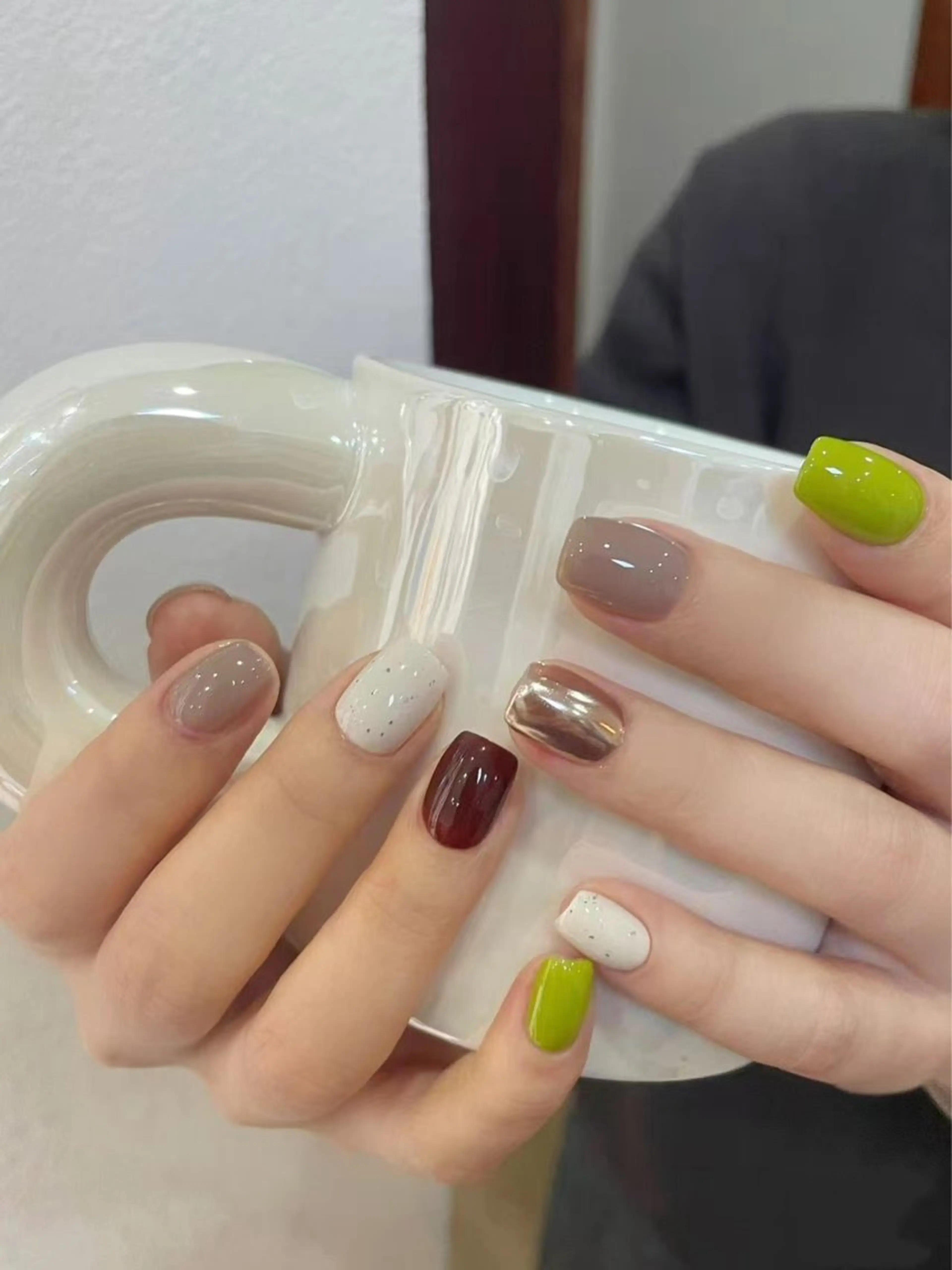 ネイル オーロラネイル フラワーネイル フットネイル フレンチネイル ジェルネイル ハンドネイル BabyYouMi ねねのネイルデザイン