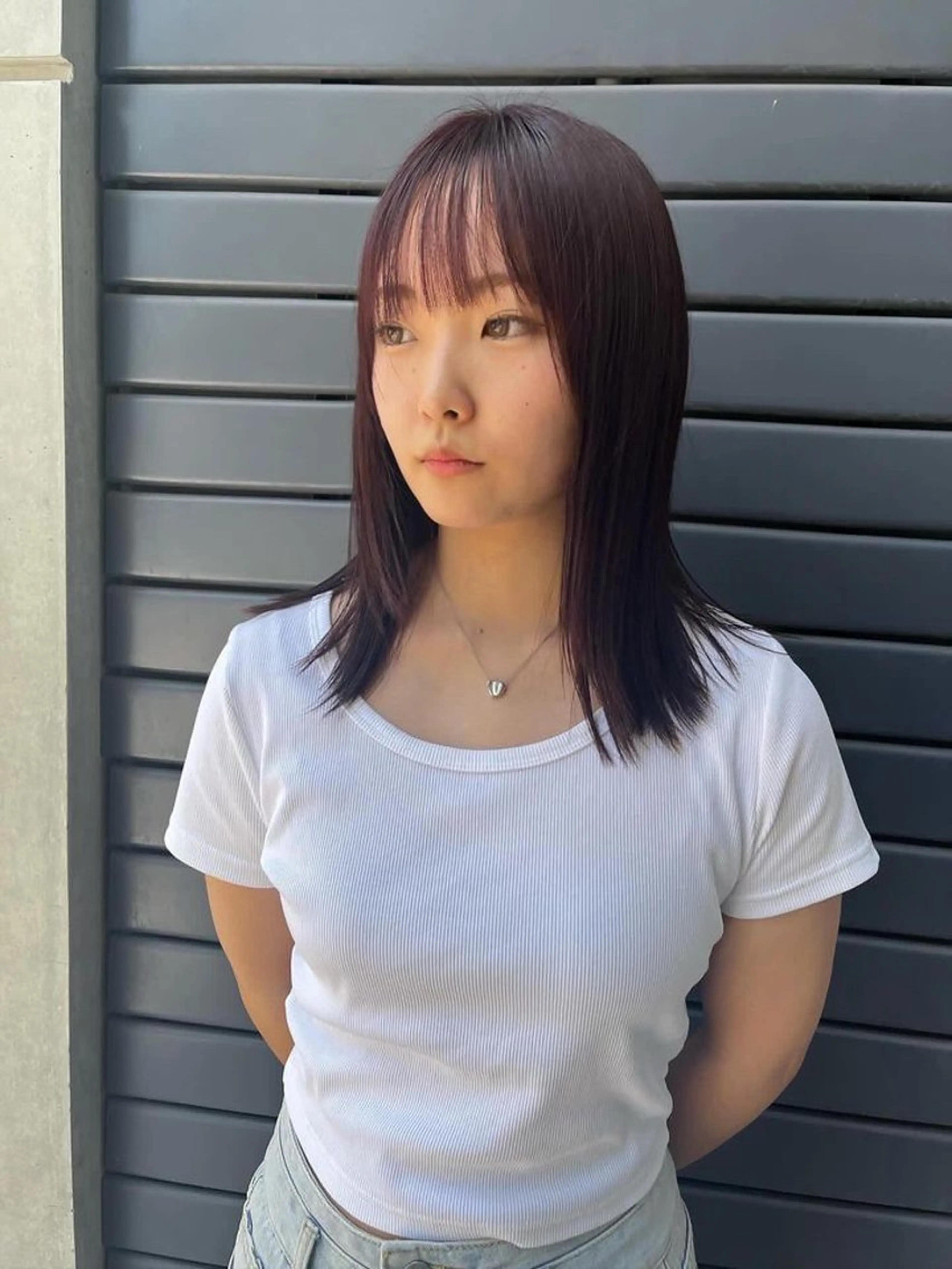 ミディアム カラー ボルドーカラー 透明感カラー レッドカラー ヘアカラー トリートメント 透明感カラー/ アイブロウリフトのヘアスタイル