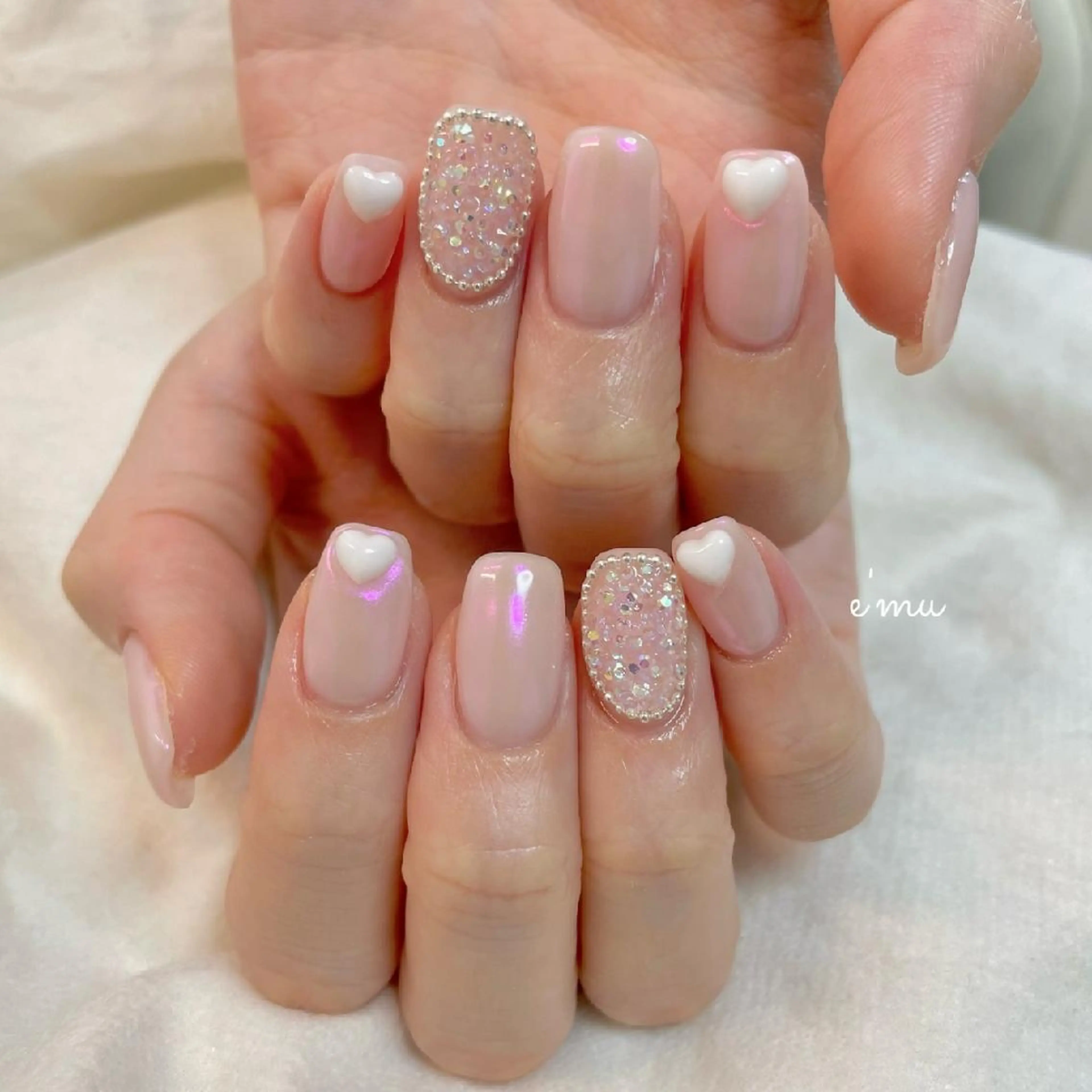 ネイル オーロラネイル ガーリー ハート ピンク nail salon e'mu💐のネイルデザイン