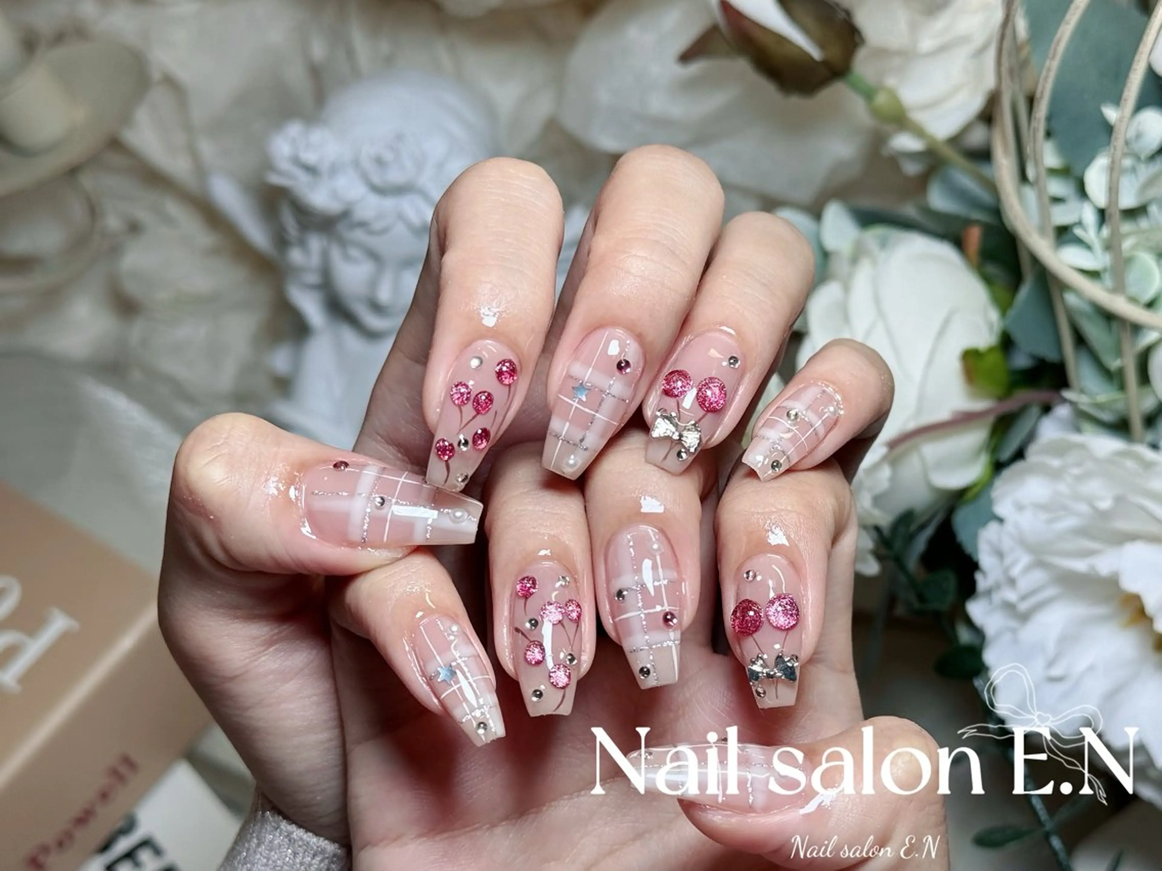 ネイル アートネイル オーロラネイル ブラウン クリアネイル フレンチネイル ハンドネイル E.N🦋 長さ出し/持ち込みのネイルデザイン