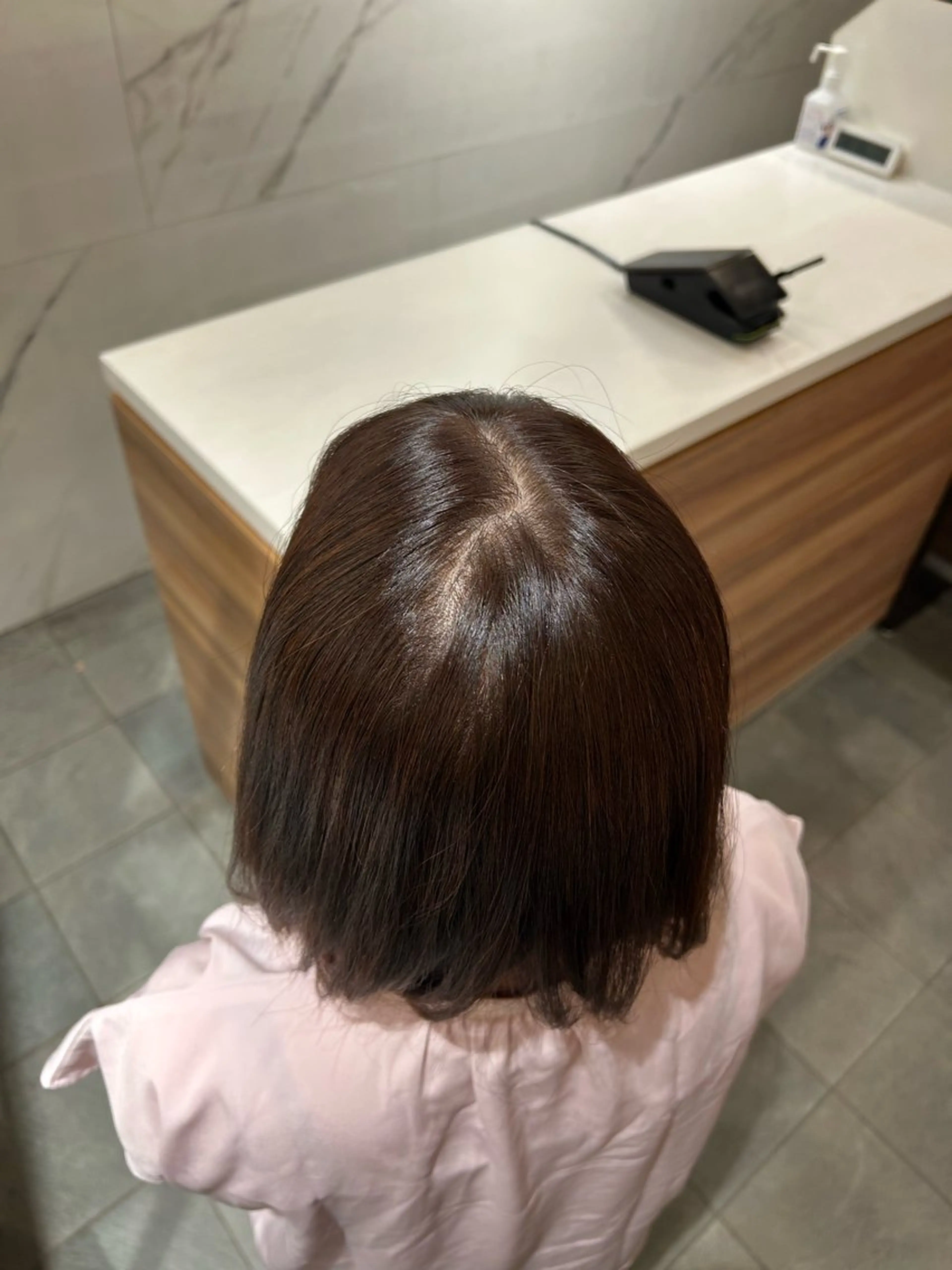 ショート カラー 根本 琴子のヘアスタイル