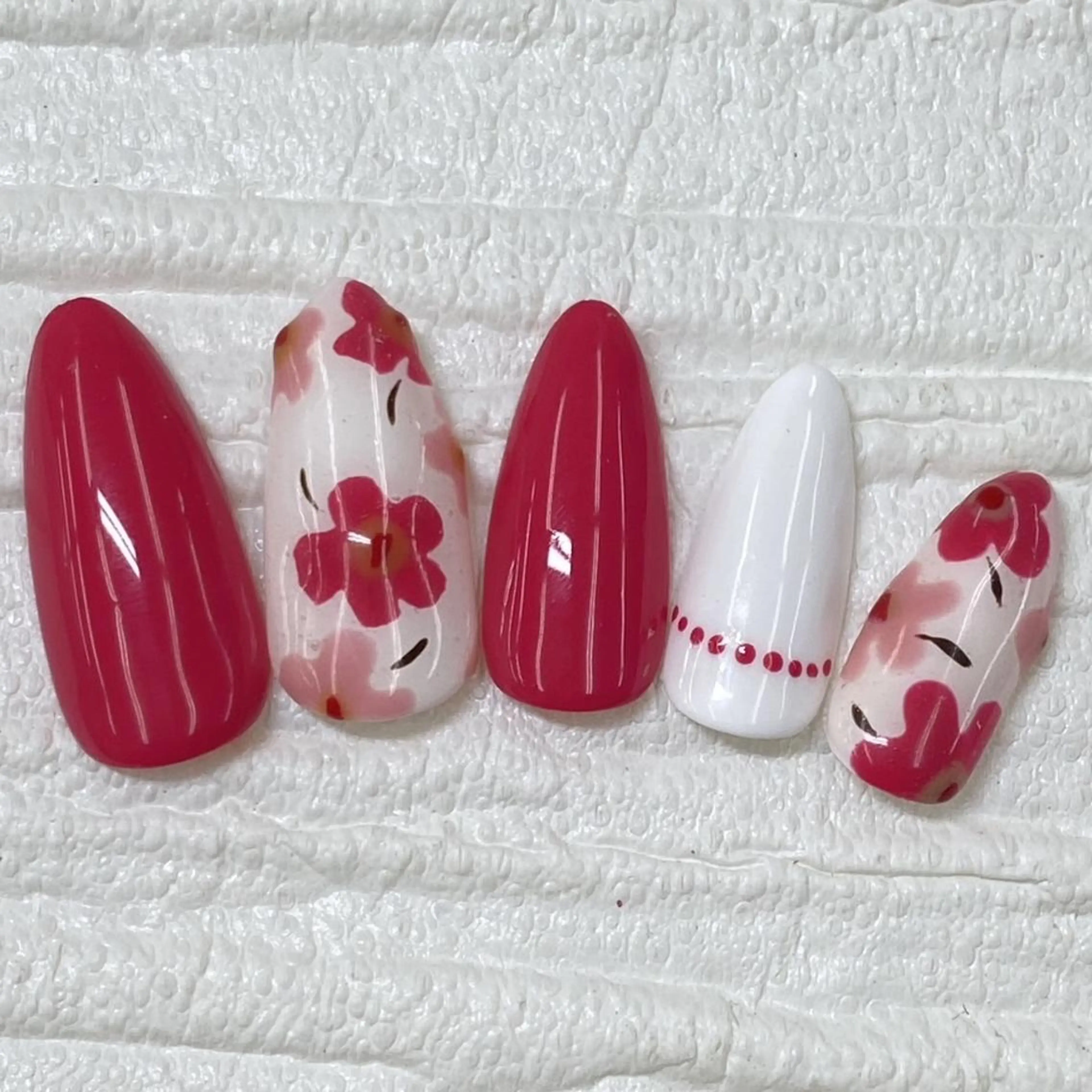 ネイル Nail salon Honey Beeのネイルデザイン