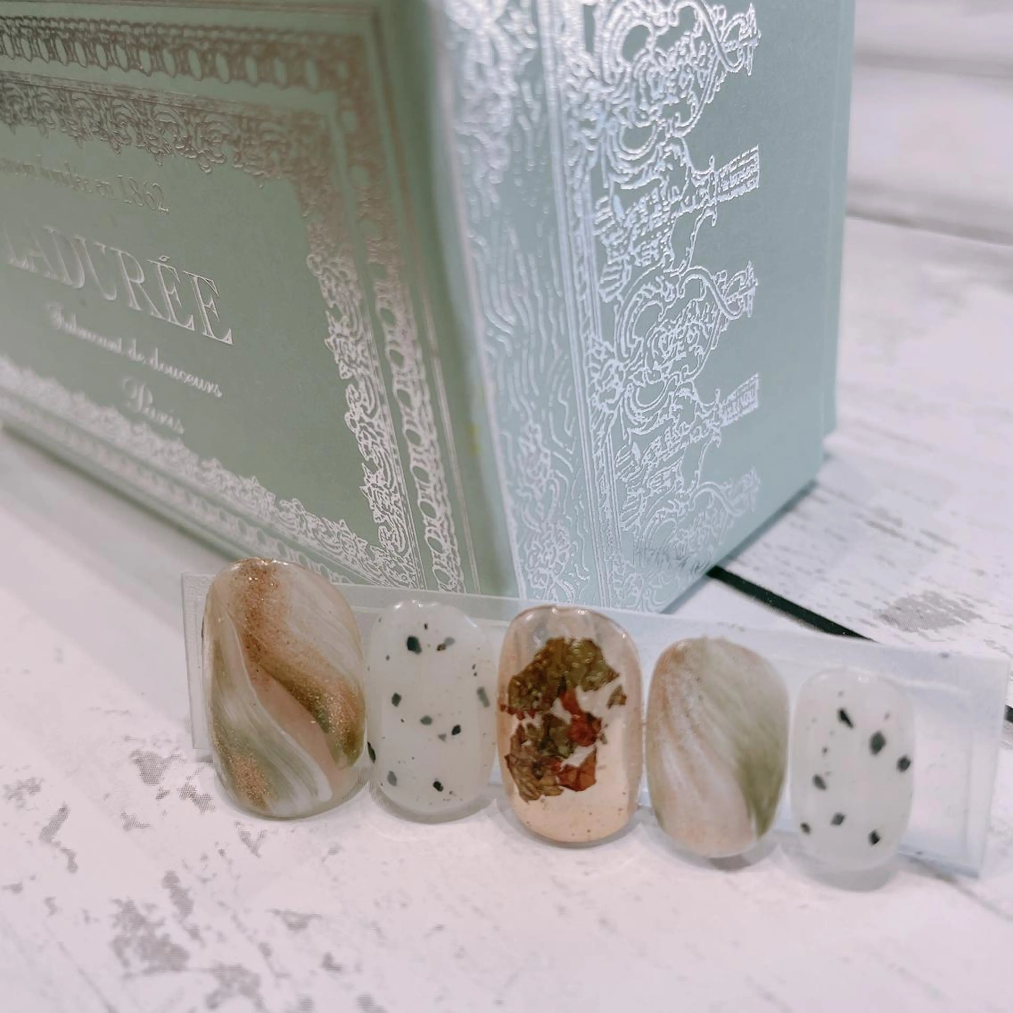 ネイル Aim* 深爪・自爪育成専門店のネイルデザイン