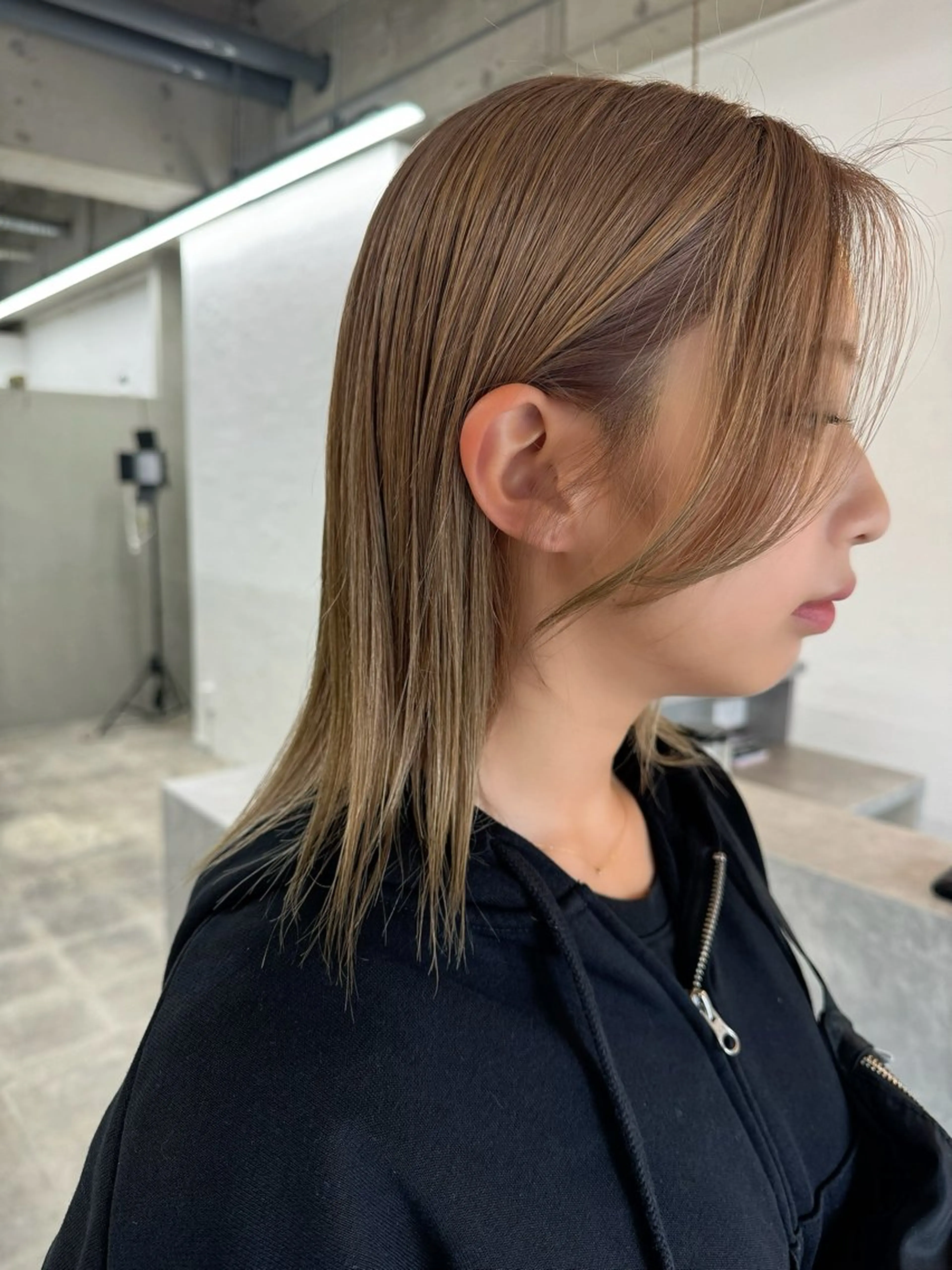 ミディアム miloc🫧 MOMOYOのヘアスタイル