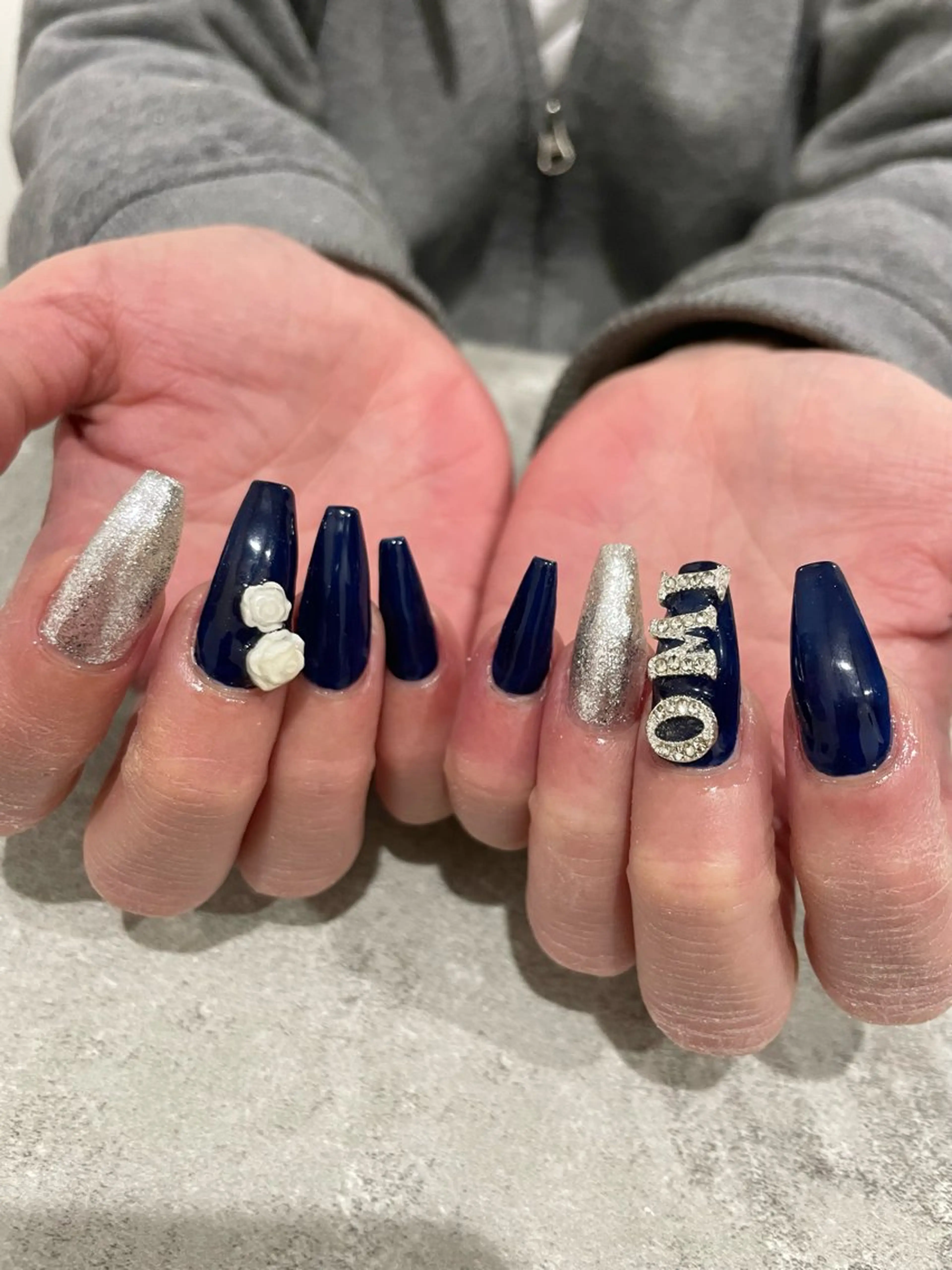 ネイル 持ち込み ハンドネイル Raviliss ♡のネイルデザイン