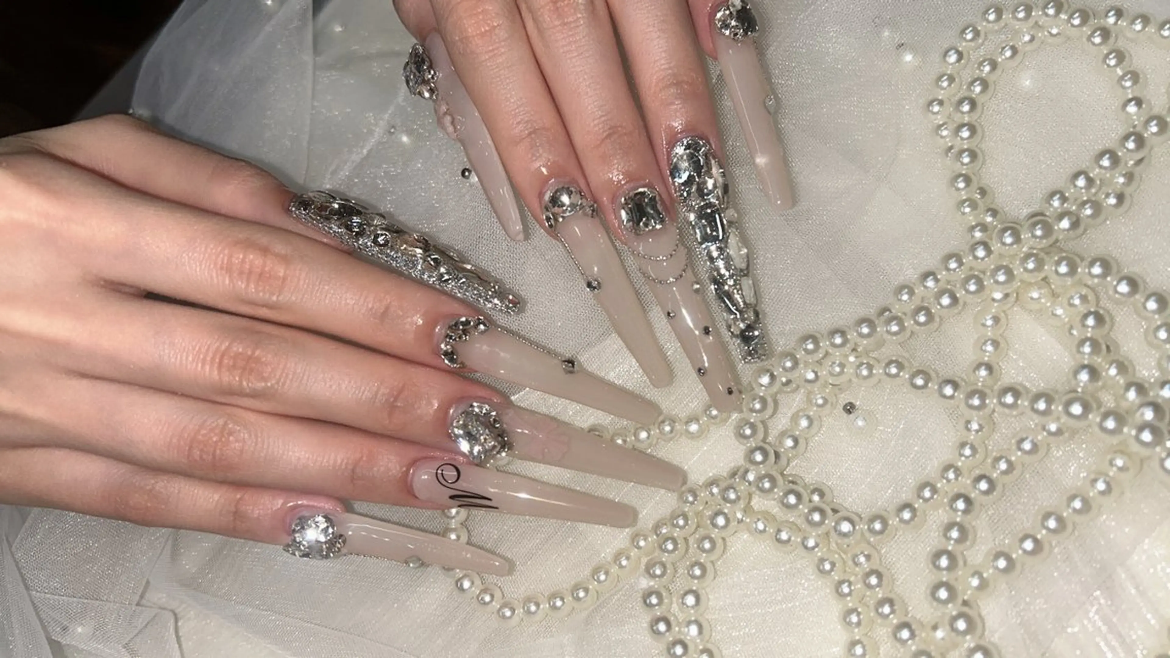 ネイル ロングネイル ハンドネイル 《LB》ラブリエ Nail&eyeのマツエク・マツパデザイン