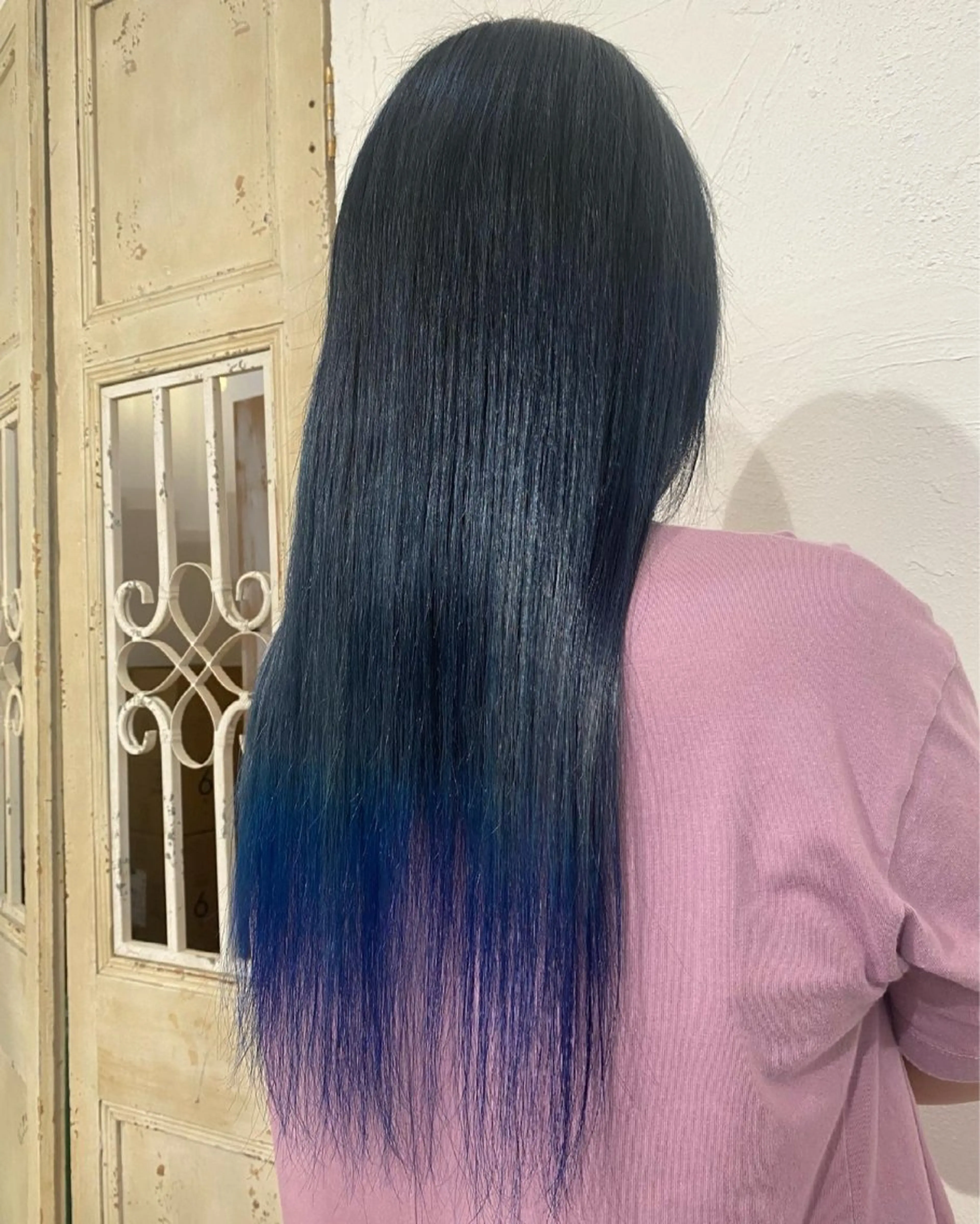 ロング カラー ヘアアレンジ 腰越 麻奈のヘアスタイル