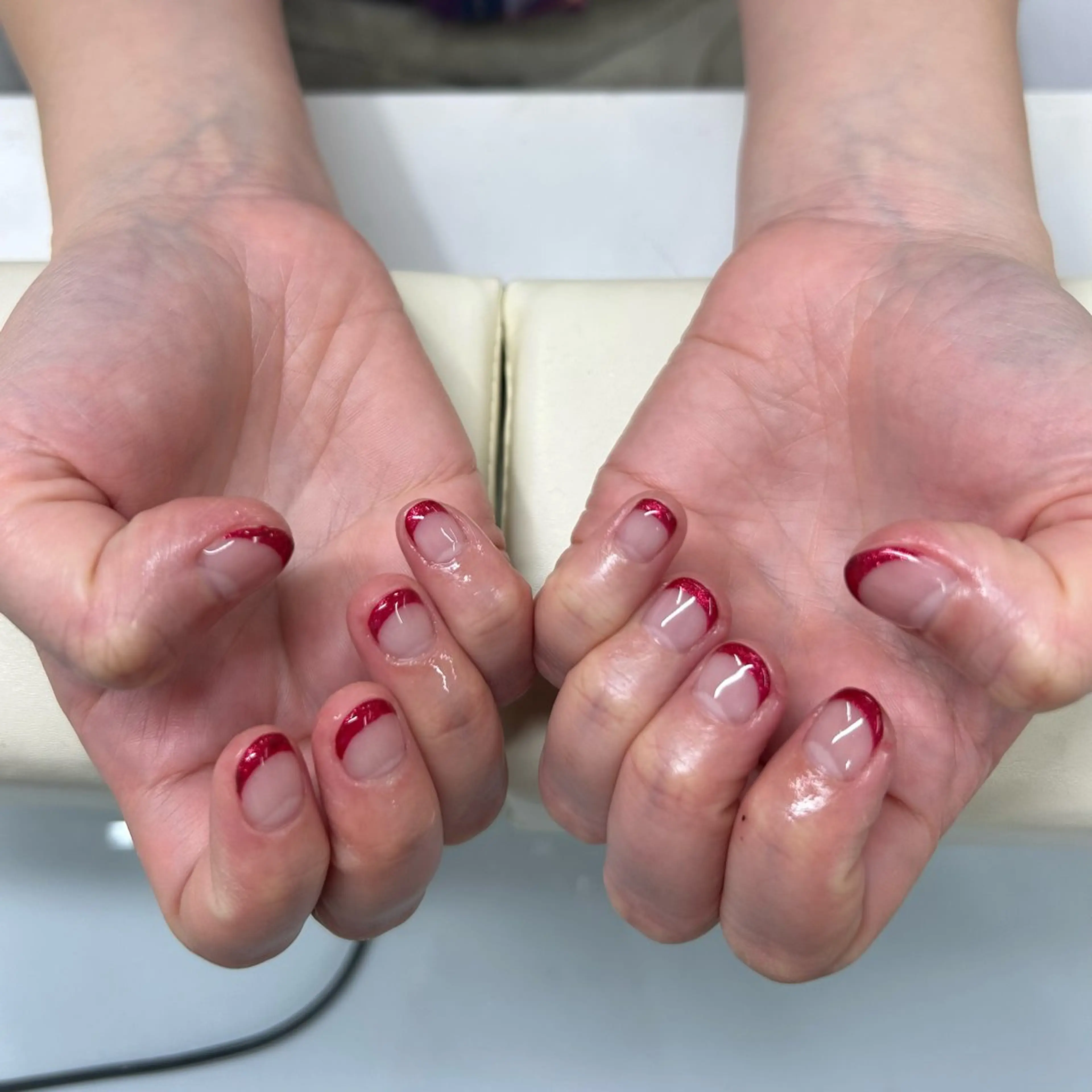 ネイル フレンチネイル ラメ(グリッター) 赤色 加藤 楓子のネイルデザイン