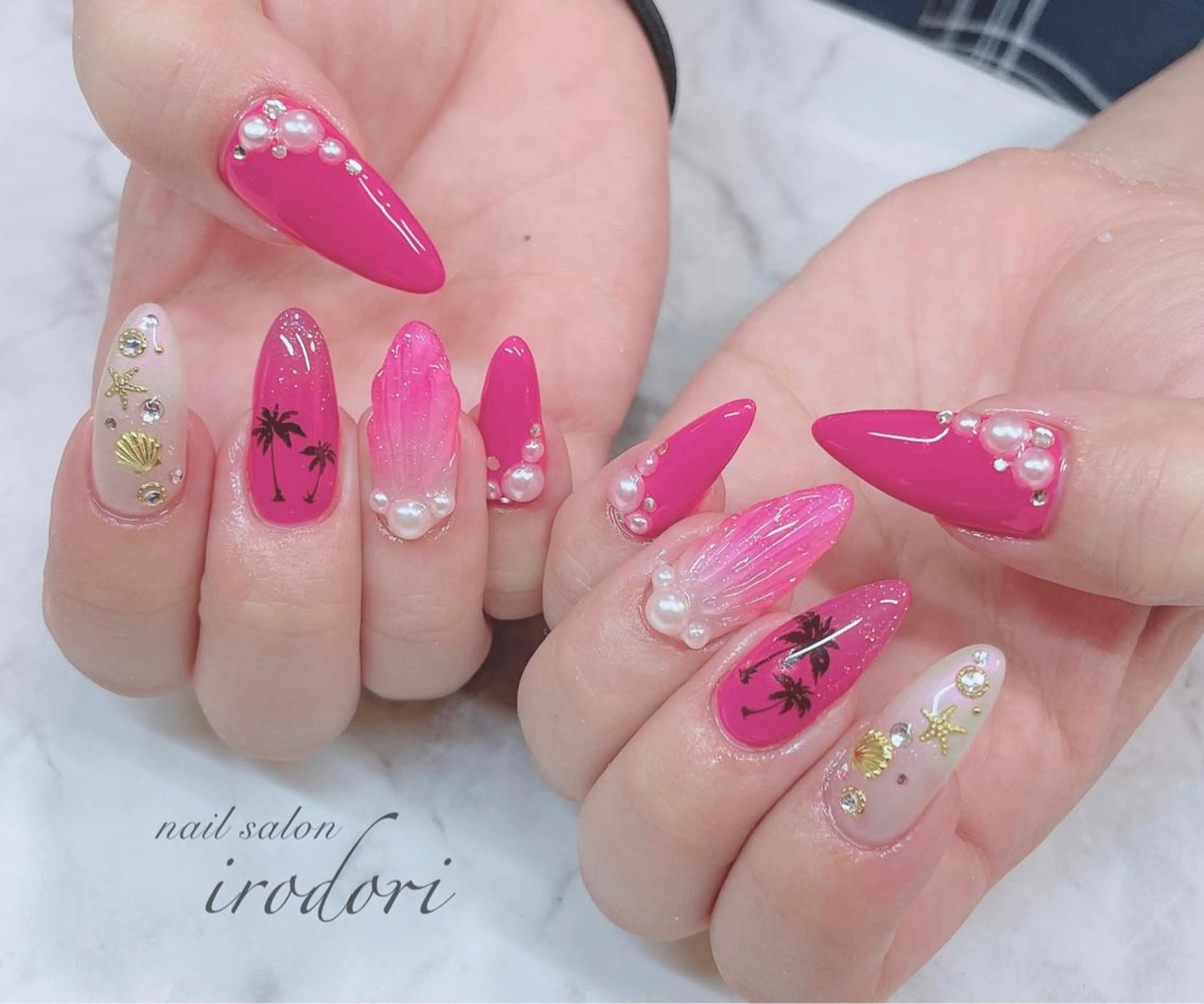 ネイル ﾌｨﾙｲﾝ専門ﾈｲﾙｻﾛﾝ彩 博多駅前店所属・ネイルサロン 彩 irodoriのネイルデザイン