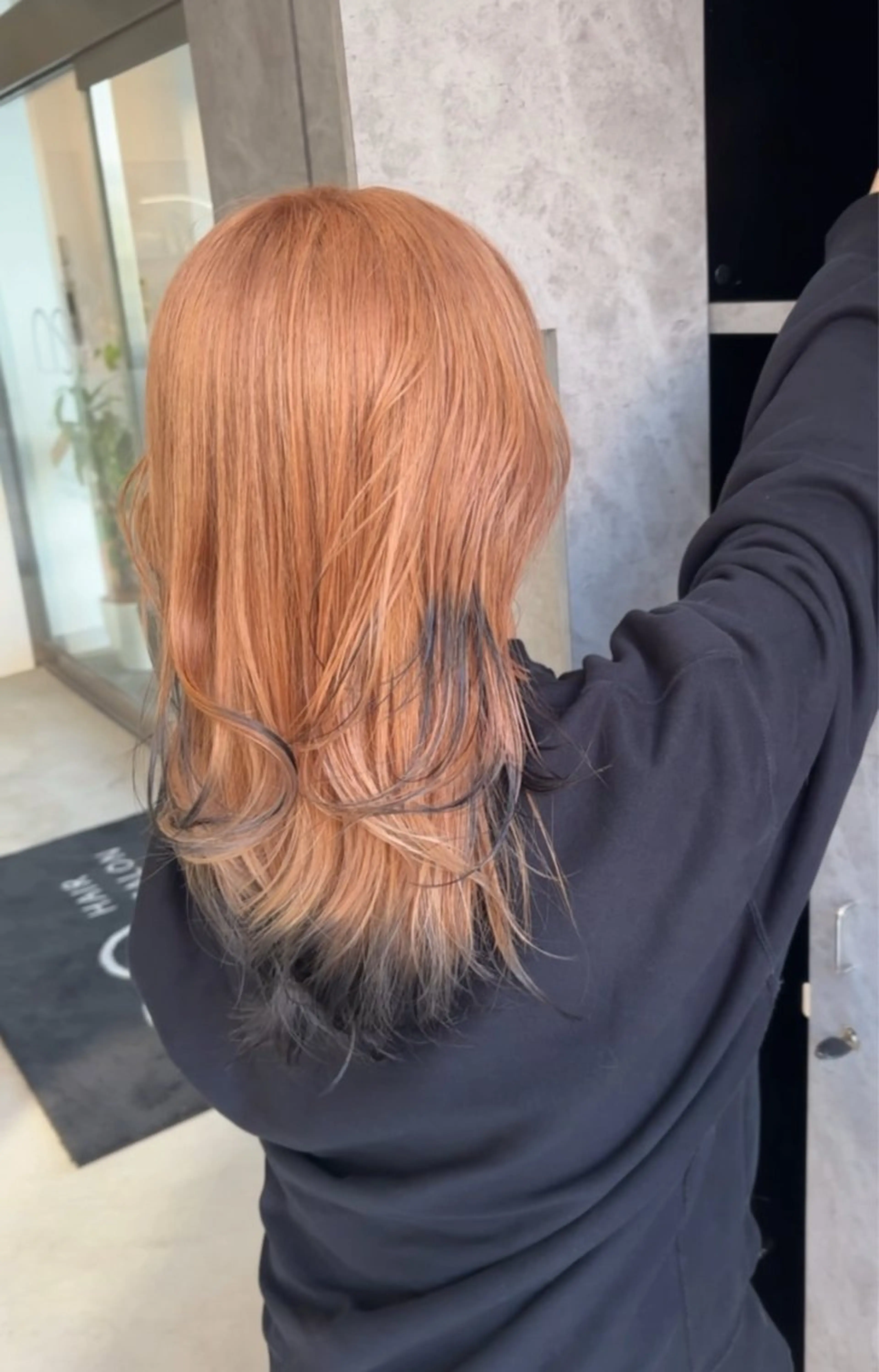 セミロング カラー ヘアアレンジ ヘアカラー トリートメント 金森 斗夢のヘアスタイル