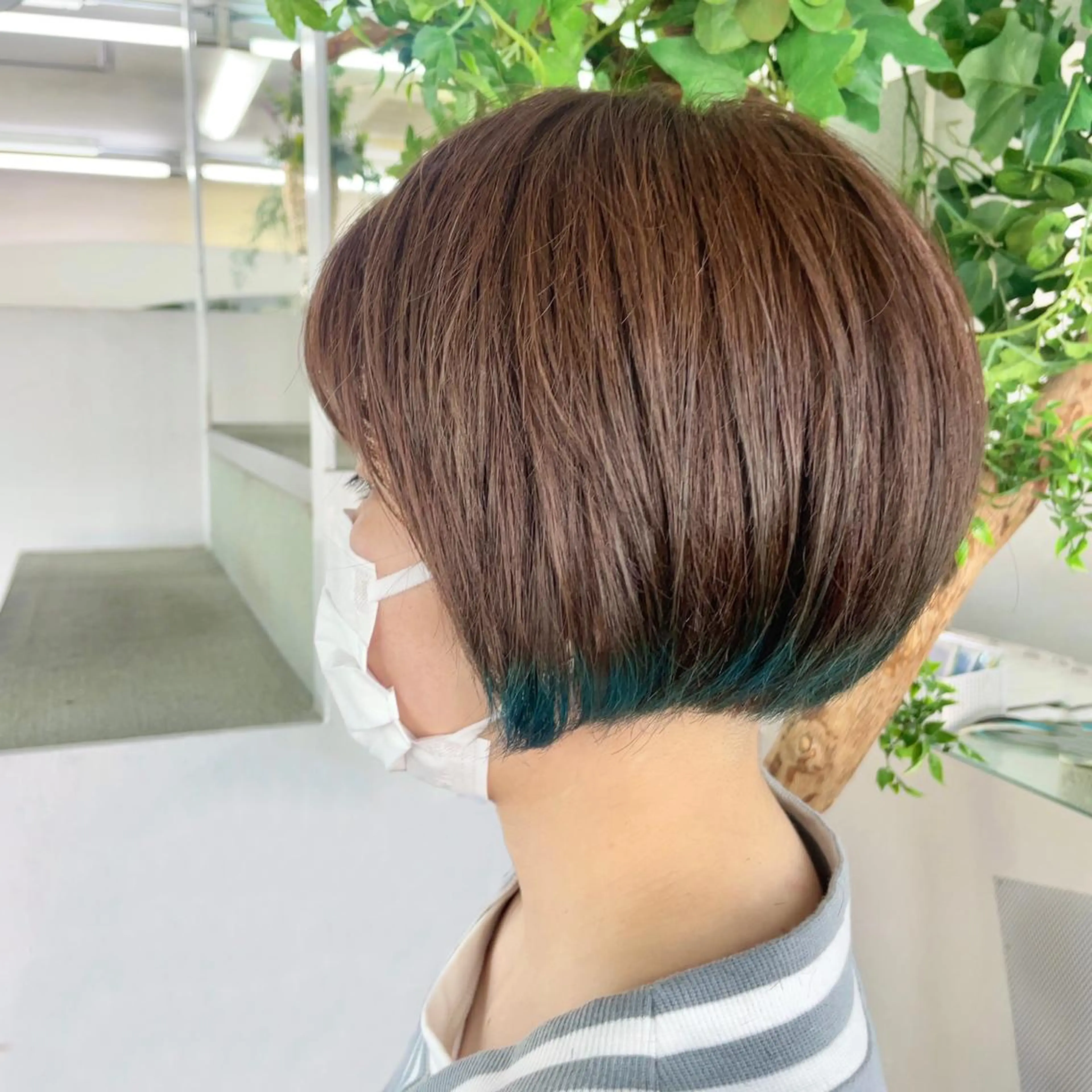 ショート カラー ブルーカラー ボブ カット ヘアカラー 山田 里美のヘアスタイル