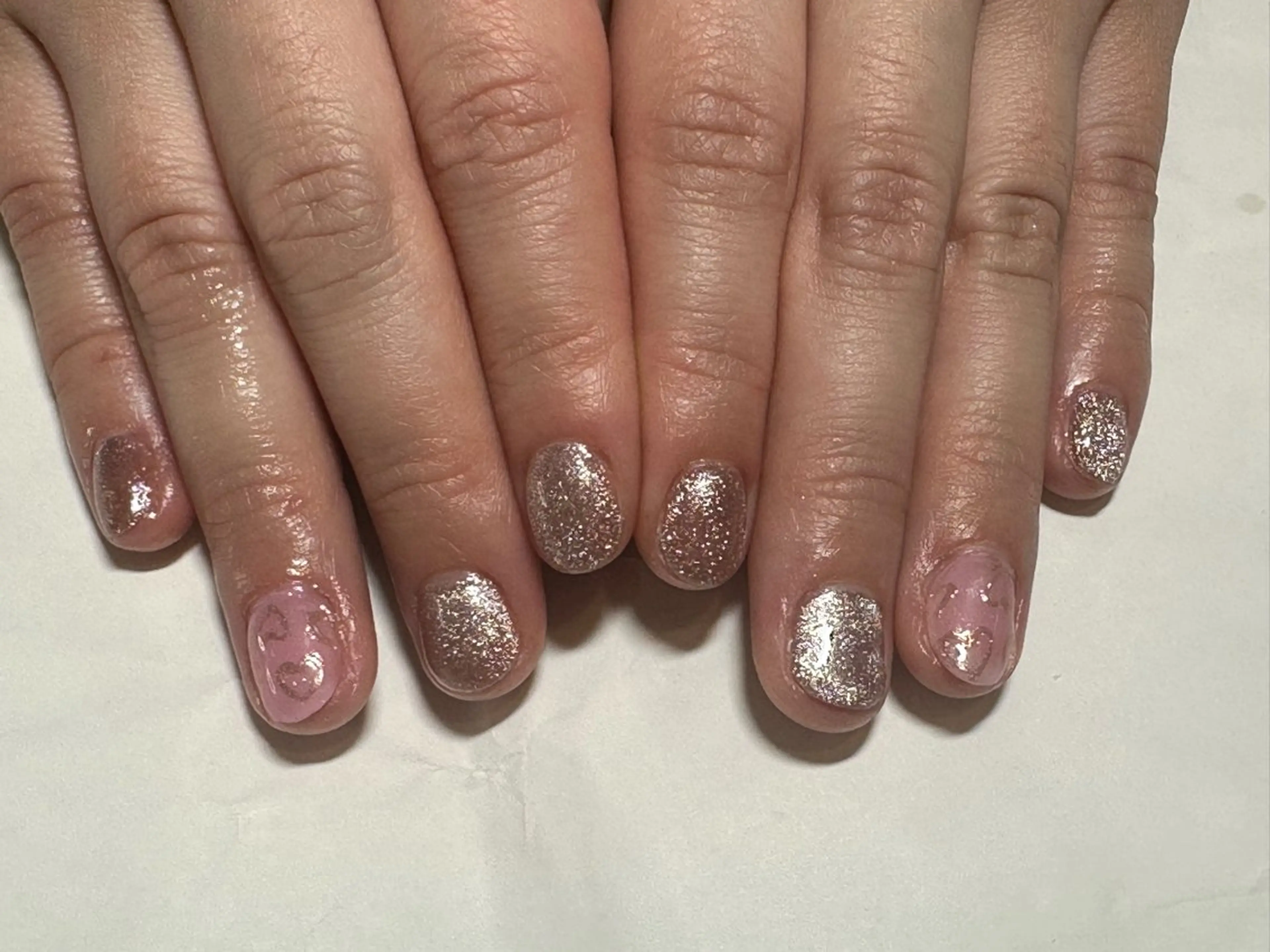 ネイル e.nail所属・🍎吉田 恵里🍎のネイルデザイン