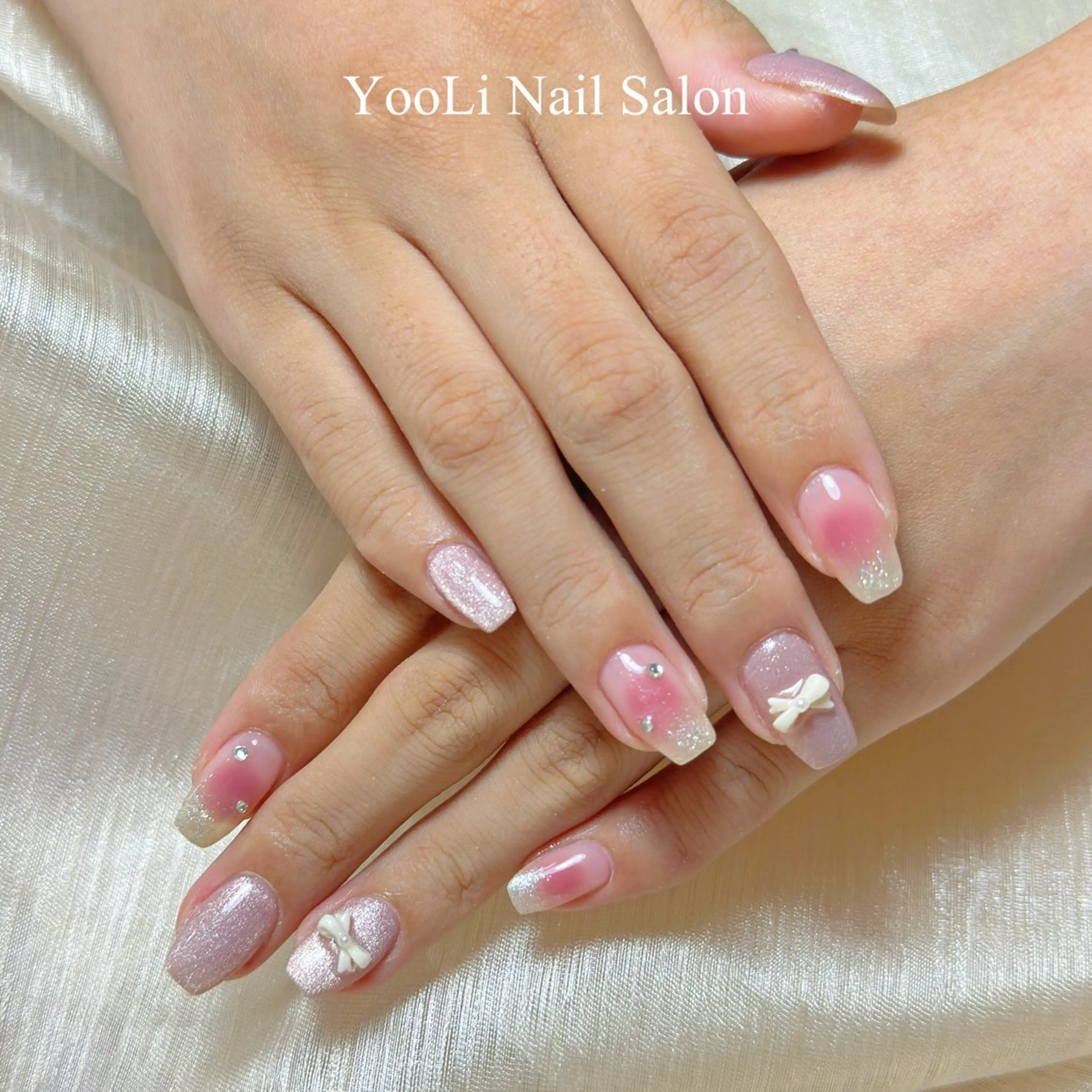 ネイル オーロラネイル チークネイル フレンチネイル ガラスフレンチ グラデーション 🎀 あやのネイルデザイン