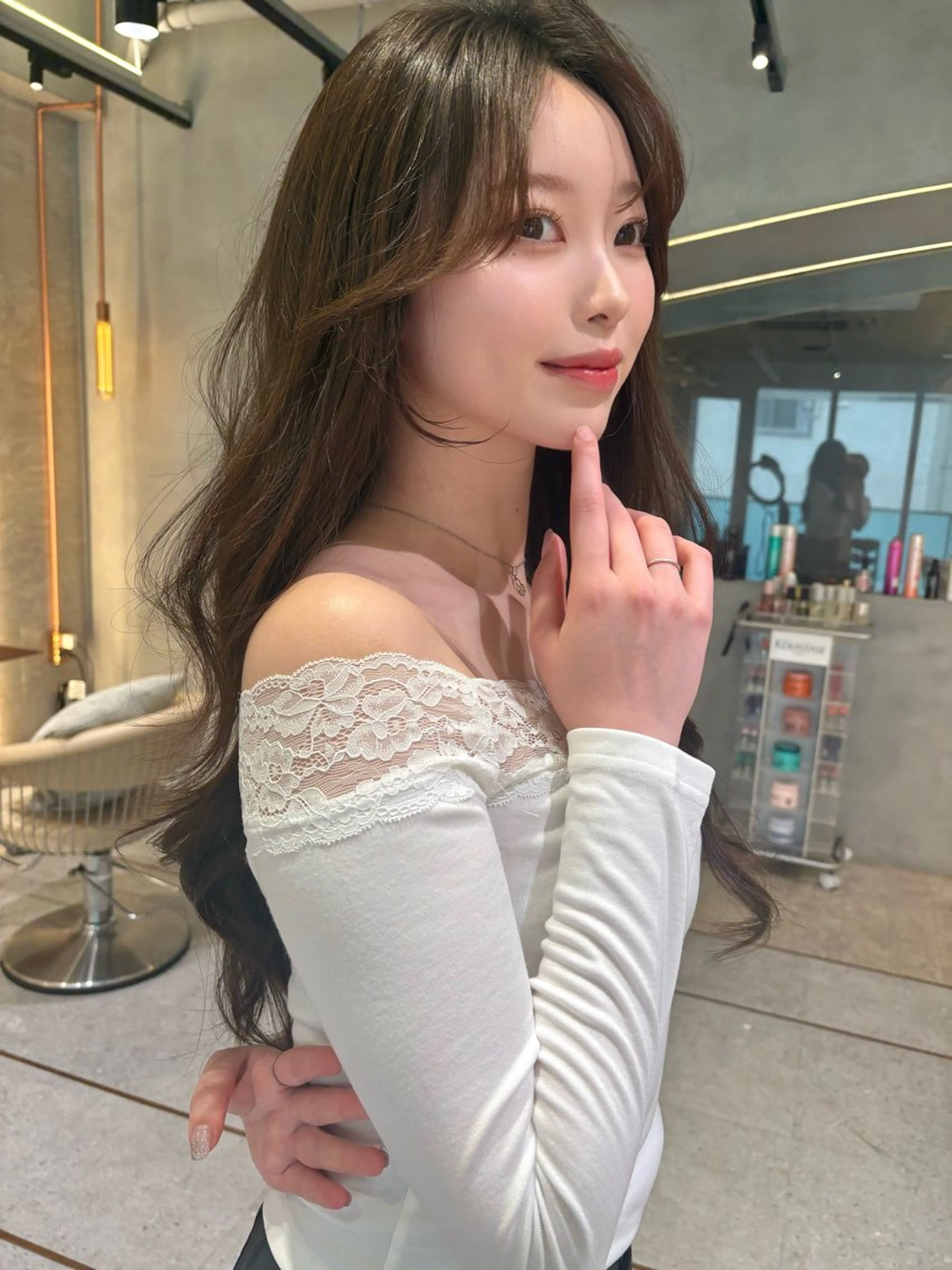 ロング カラー カット ヘアカラー トリートメント 髪質改善　ANFINI 仙台所属・仙台Ｉ韓国レイヤー Ｉ髪質改善Ｉ伊藤拓海のヘアスタイル