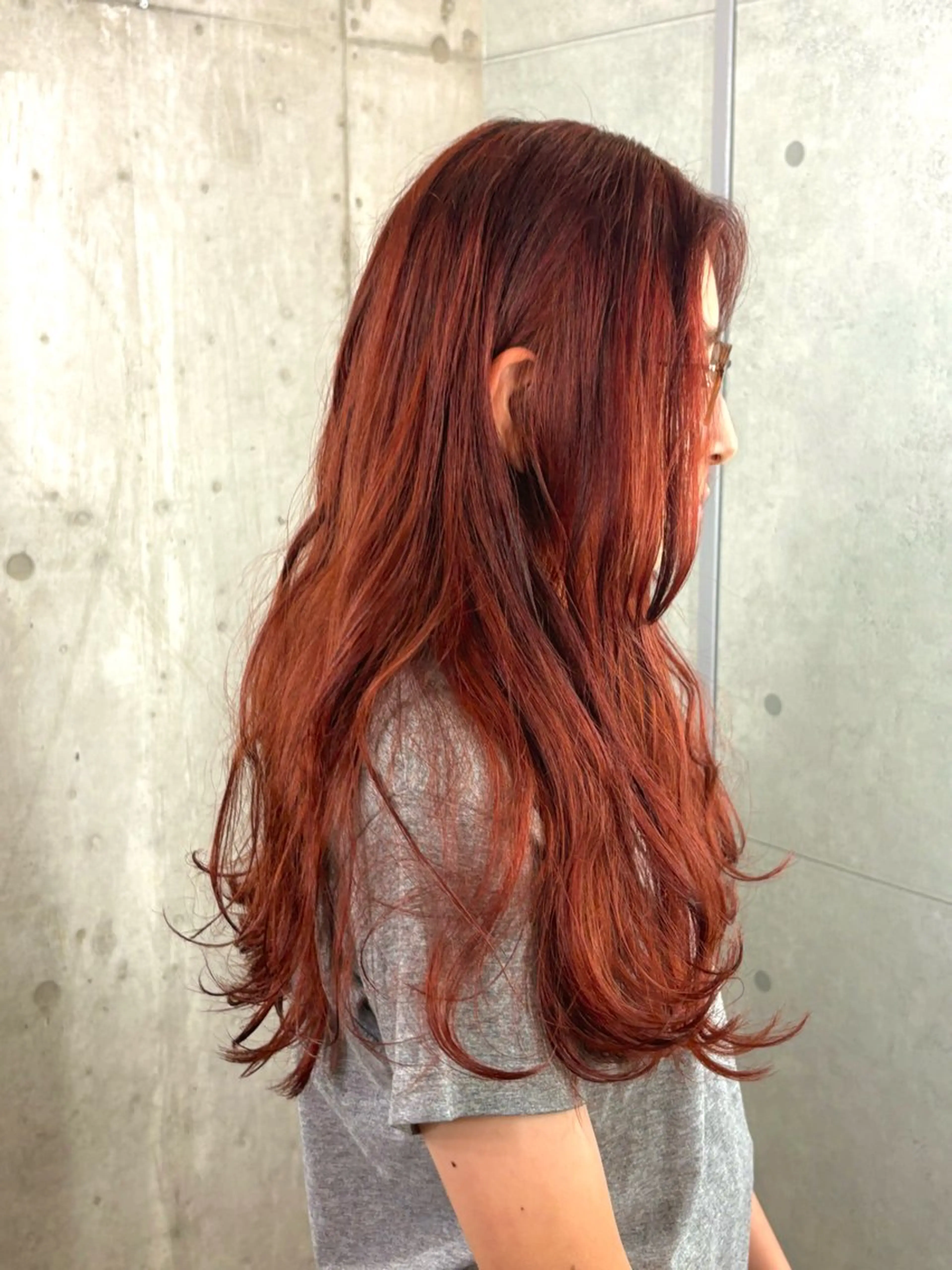 ロング カラー ブリーチ ドアベルヘアリビング所属・加藤志保 🎗️🫧モデル募集のヘアスタイル