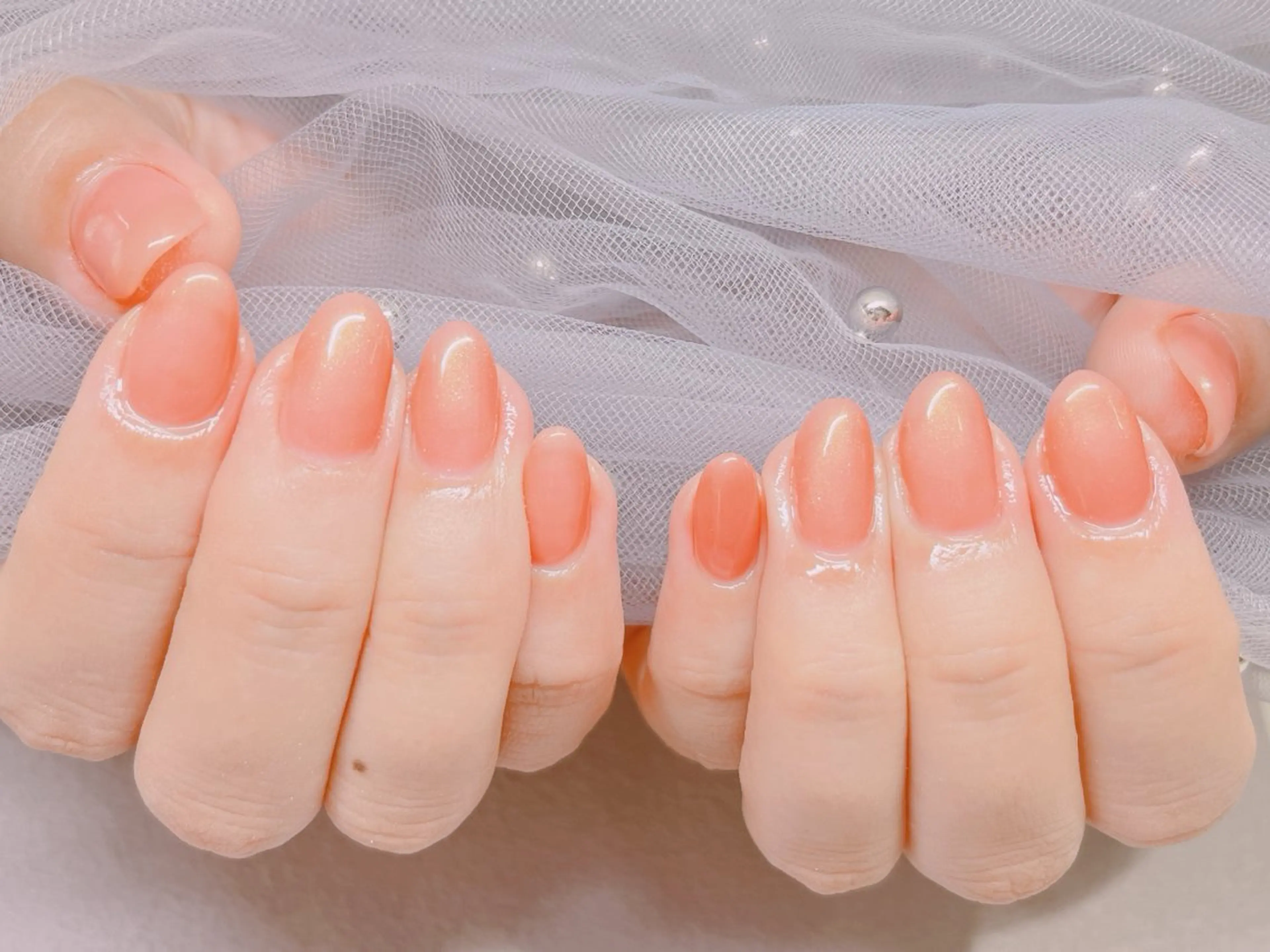 ネイル オーロラネイル ジェルネイル ニュアンスネイル オフィスネイル シンプルネイル ネイルサロン パールのネイルデザイン