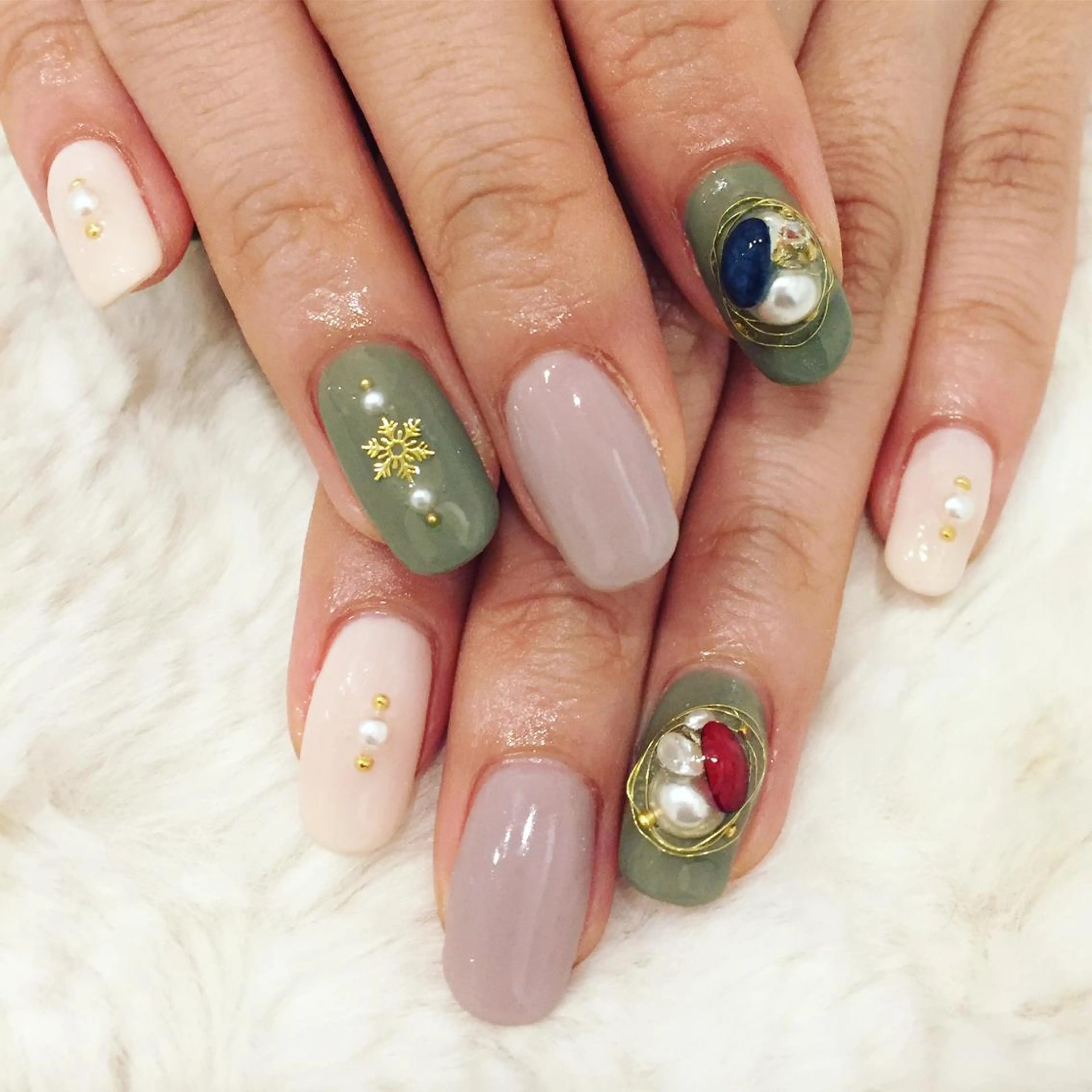 ネイル ジェルネイル 東 千夏のネイルデザイン