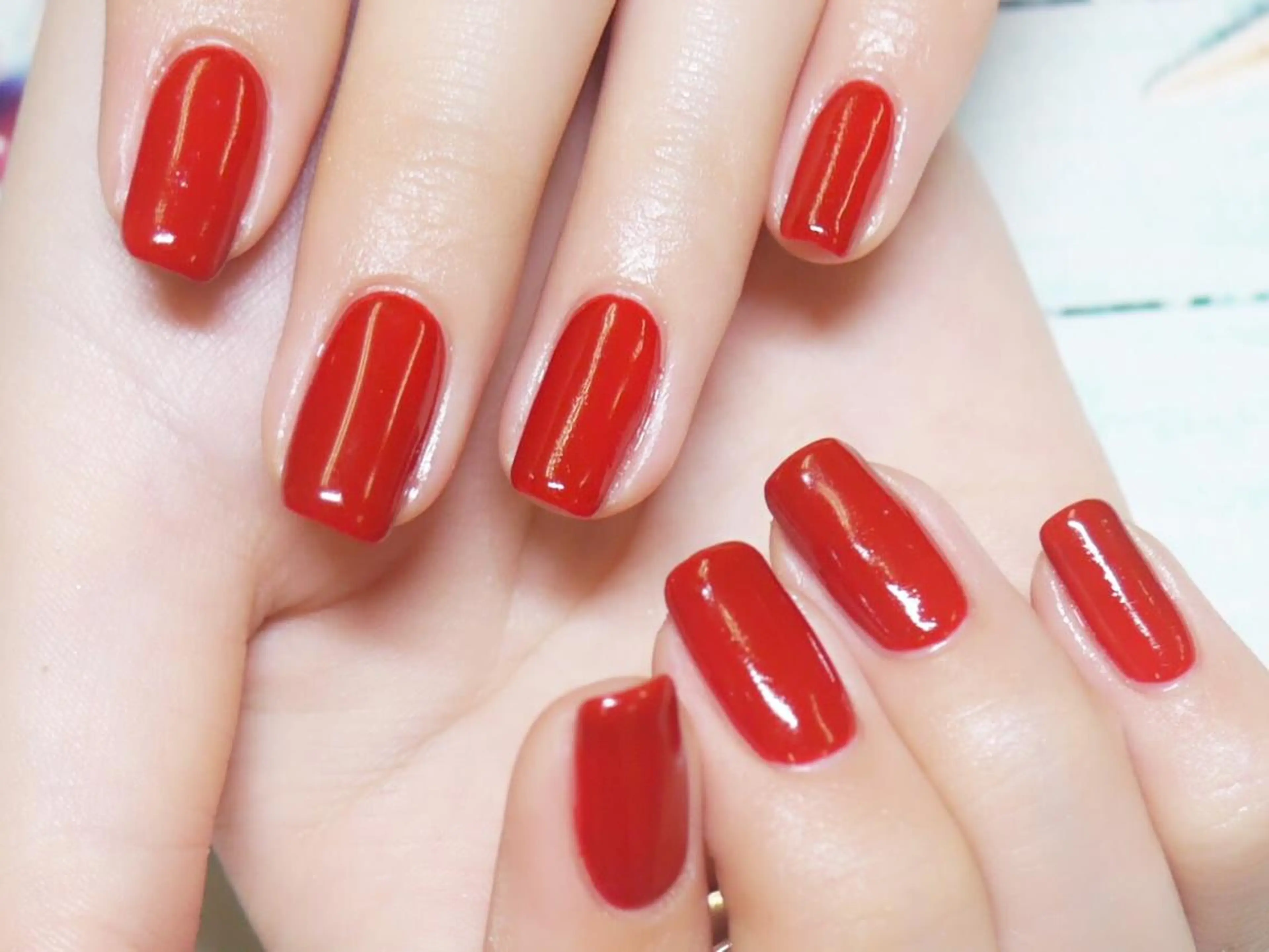 ネイル ワンカラーネイル レイジー スワンのネイルデザイン