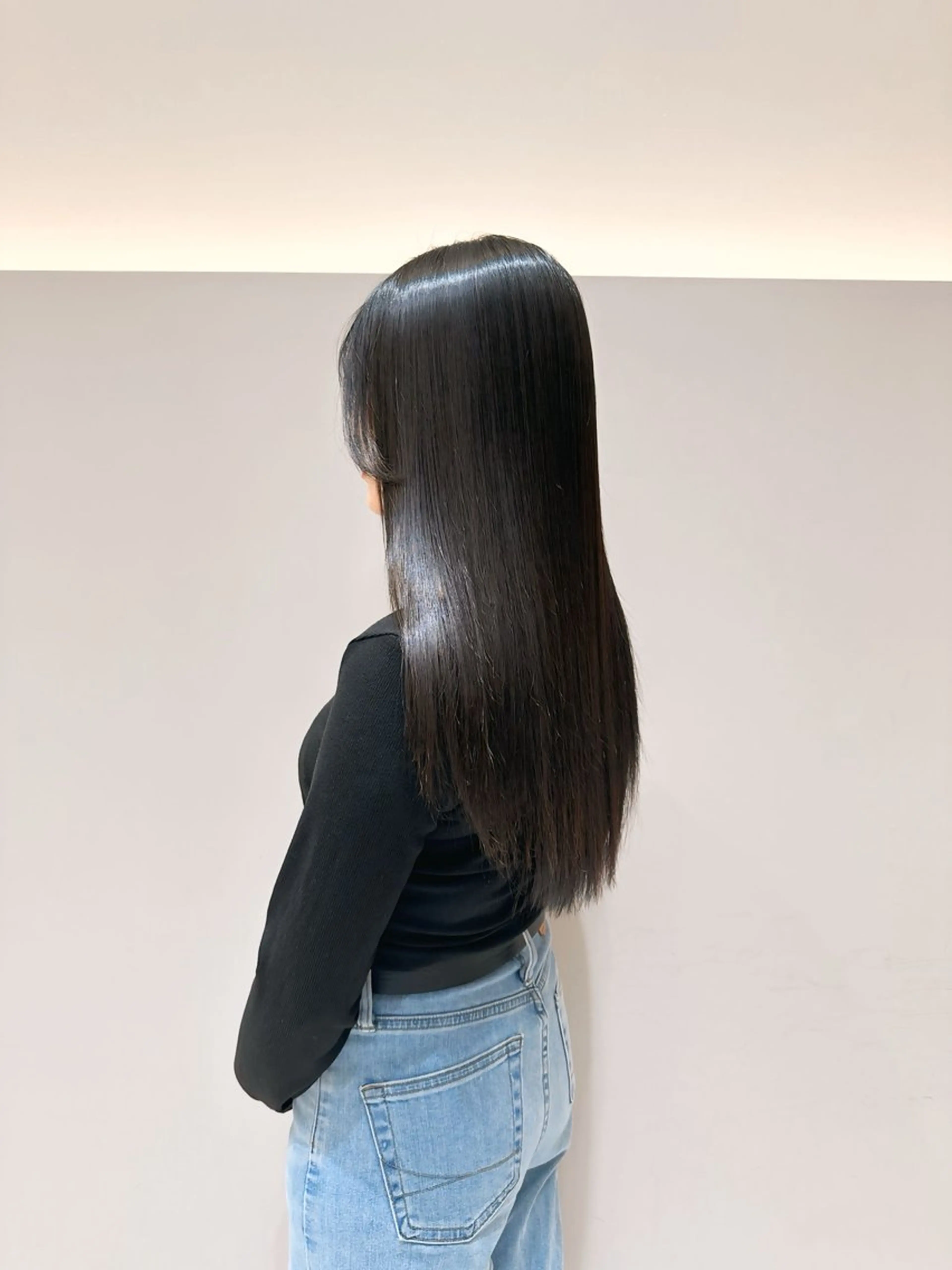 ロング 縮毛矯正 カット 縮毛矯正 西宮ガーデンズ k-two土田陸登のヘアスタイル