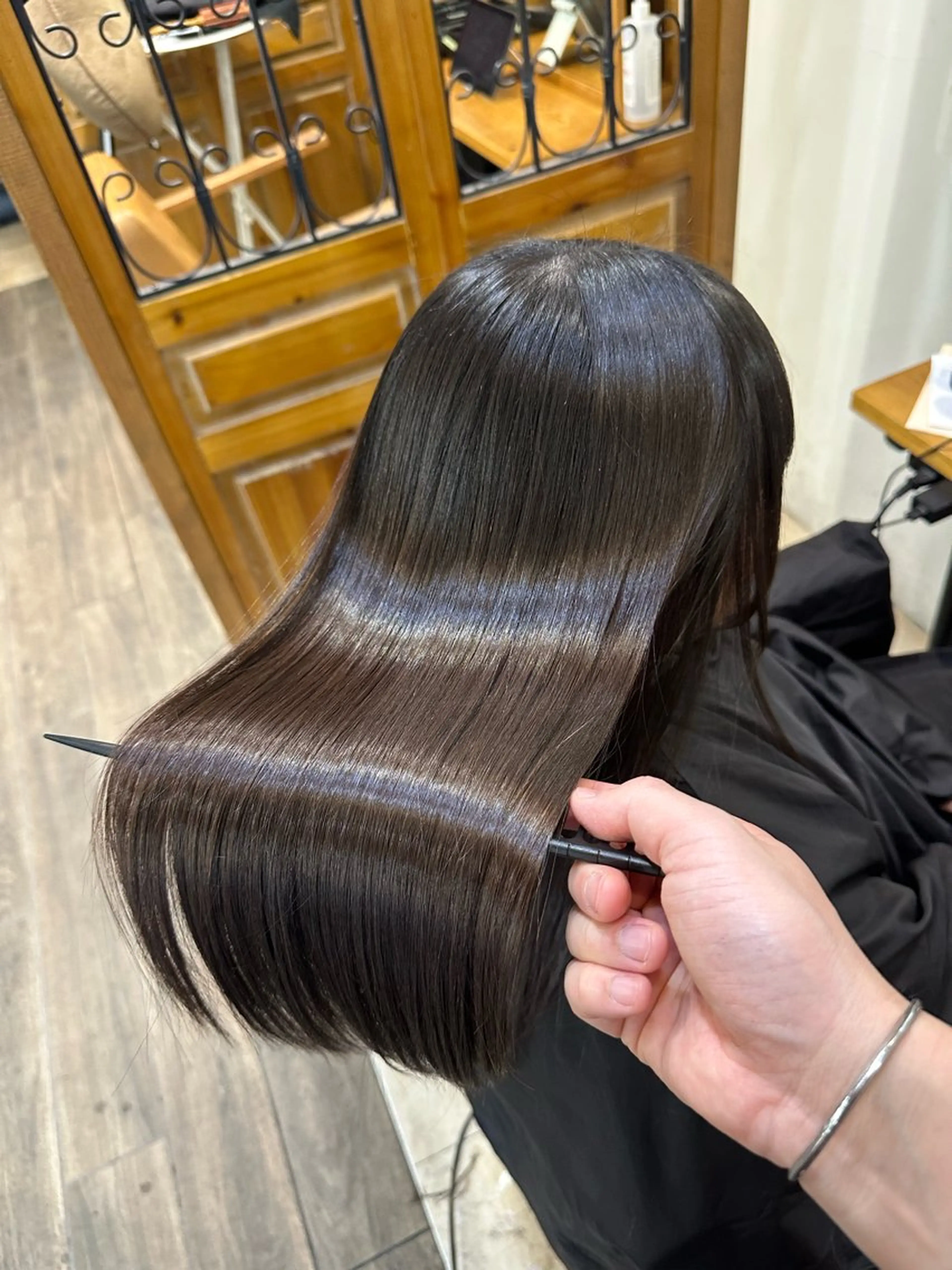 セミロング 髪質改善 トリートメント カット トリートメント brote所属・髪質改善/山根勇平 /完全マンツーマンのヘアスタイル