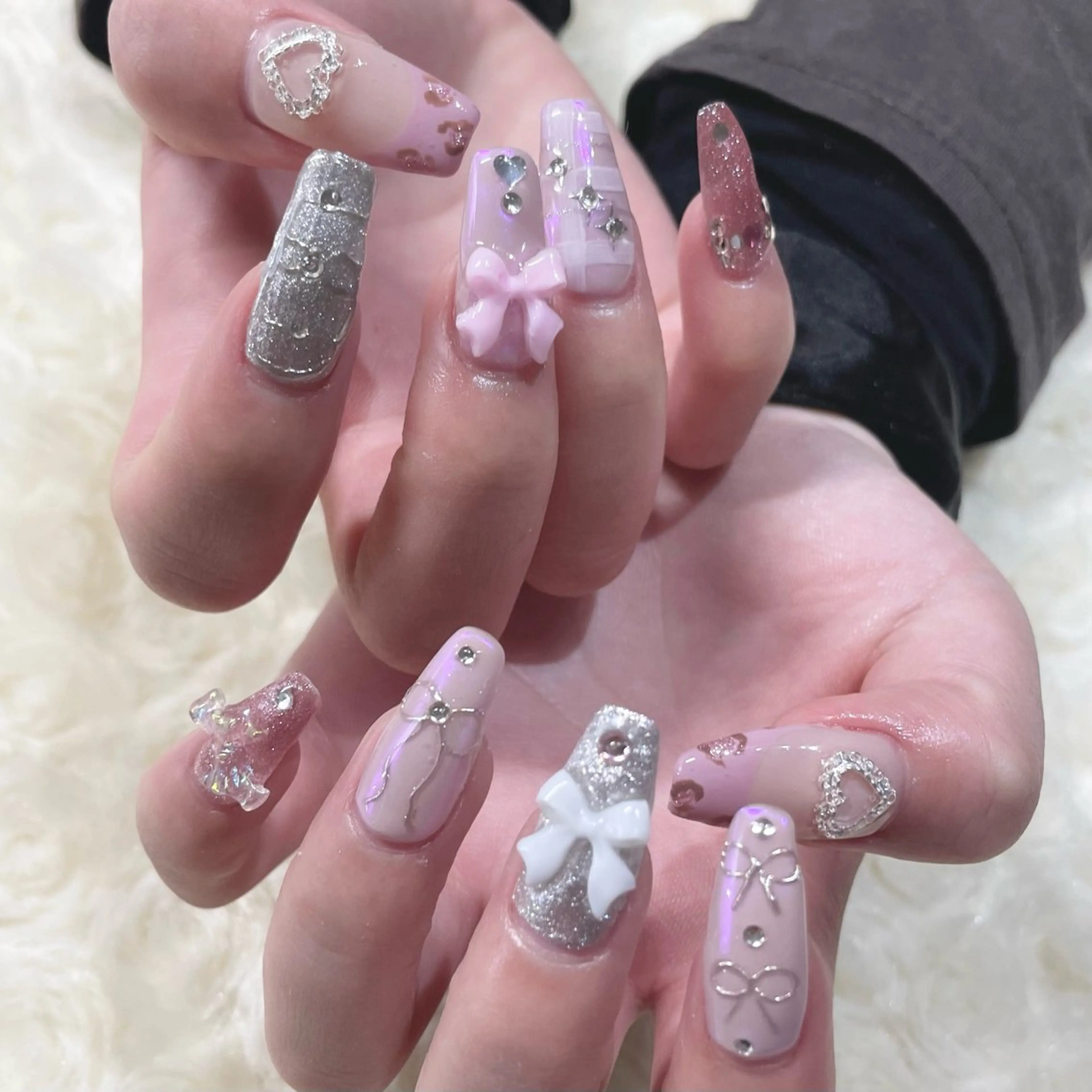 ネイル アートネイル オーロラネイル ピンク リボン aime Ayanoのネイルデザイン