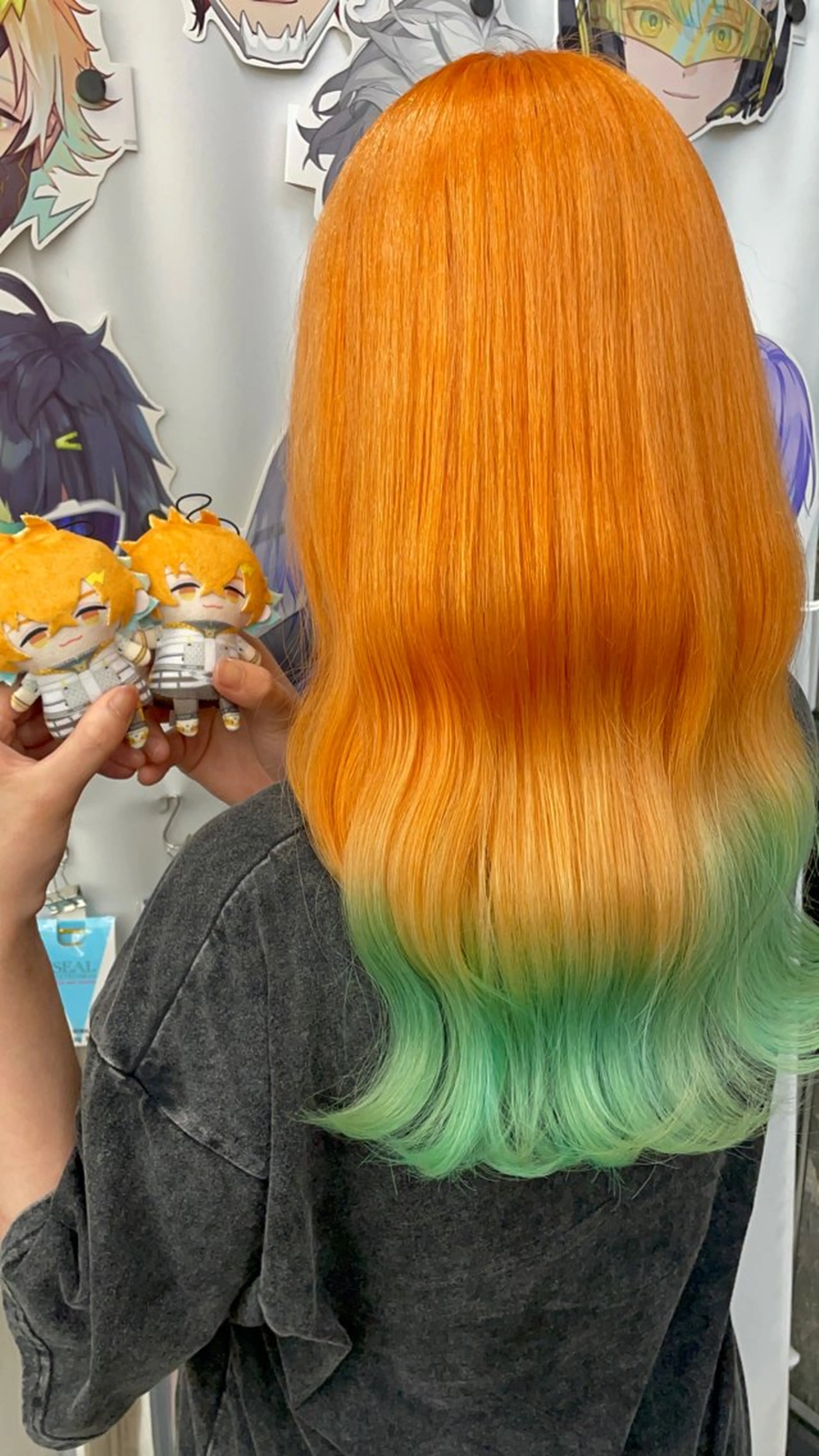 ロング カラー ブリーチ ケアブリーチ グラデーションカラー ヘアカラー トリートメント インナーカラー/推し ウルフ/アニメカラーのヘアスタイル