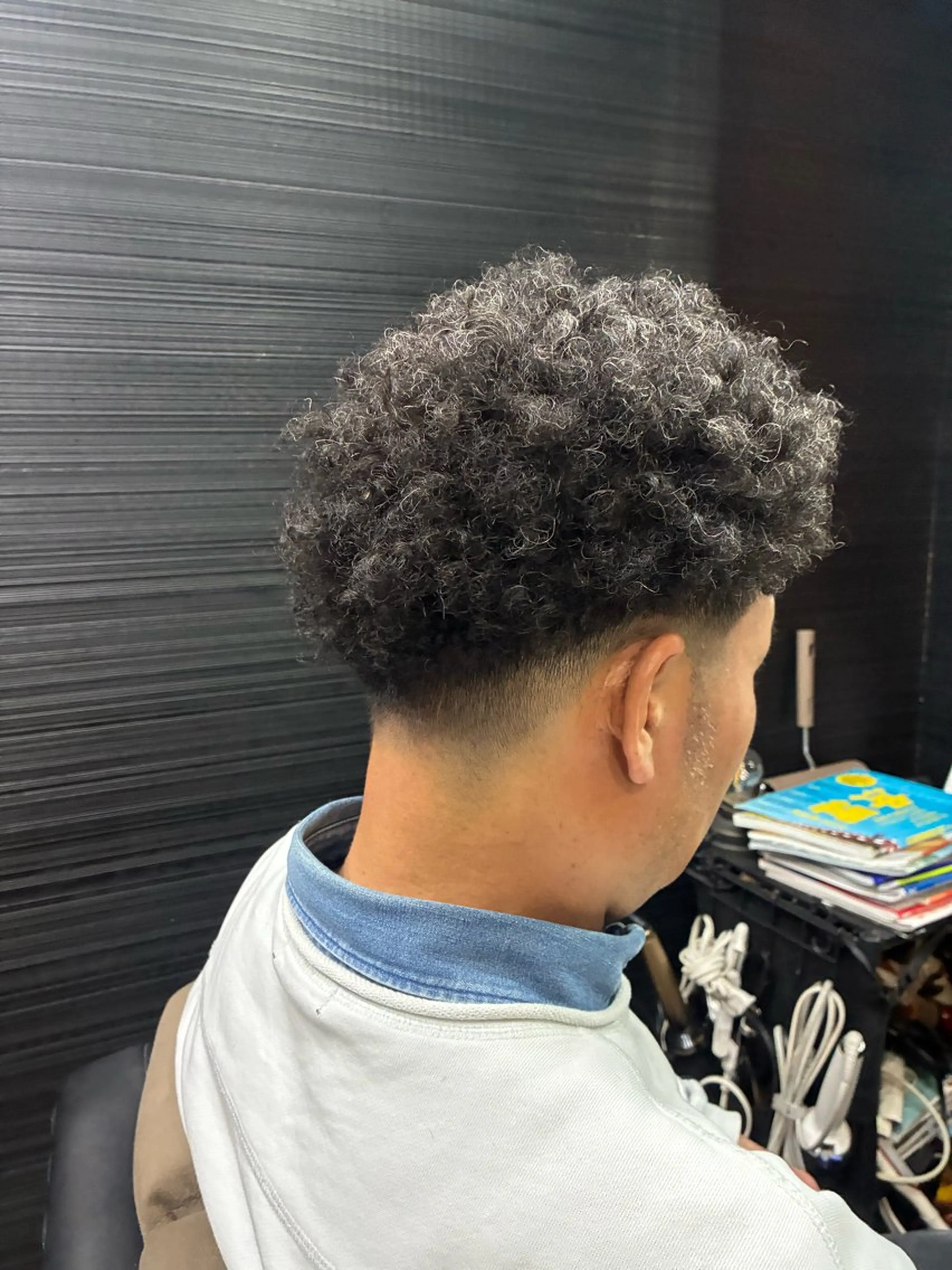 ショート パーマ VERONIQUE所属・山本 雅由のヘアスタイル