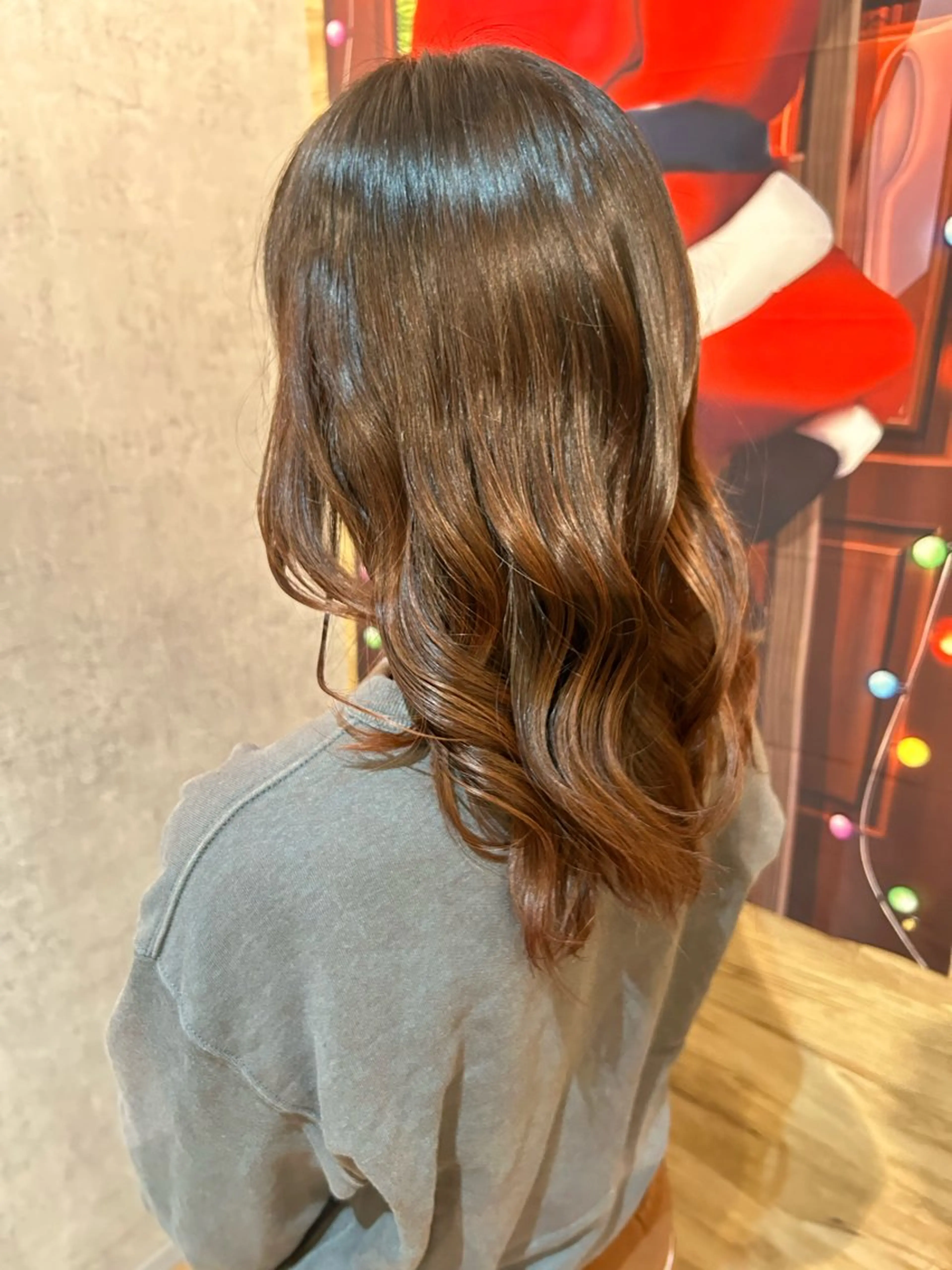 カラー 稲井 裕美のヘアスタイル