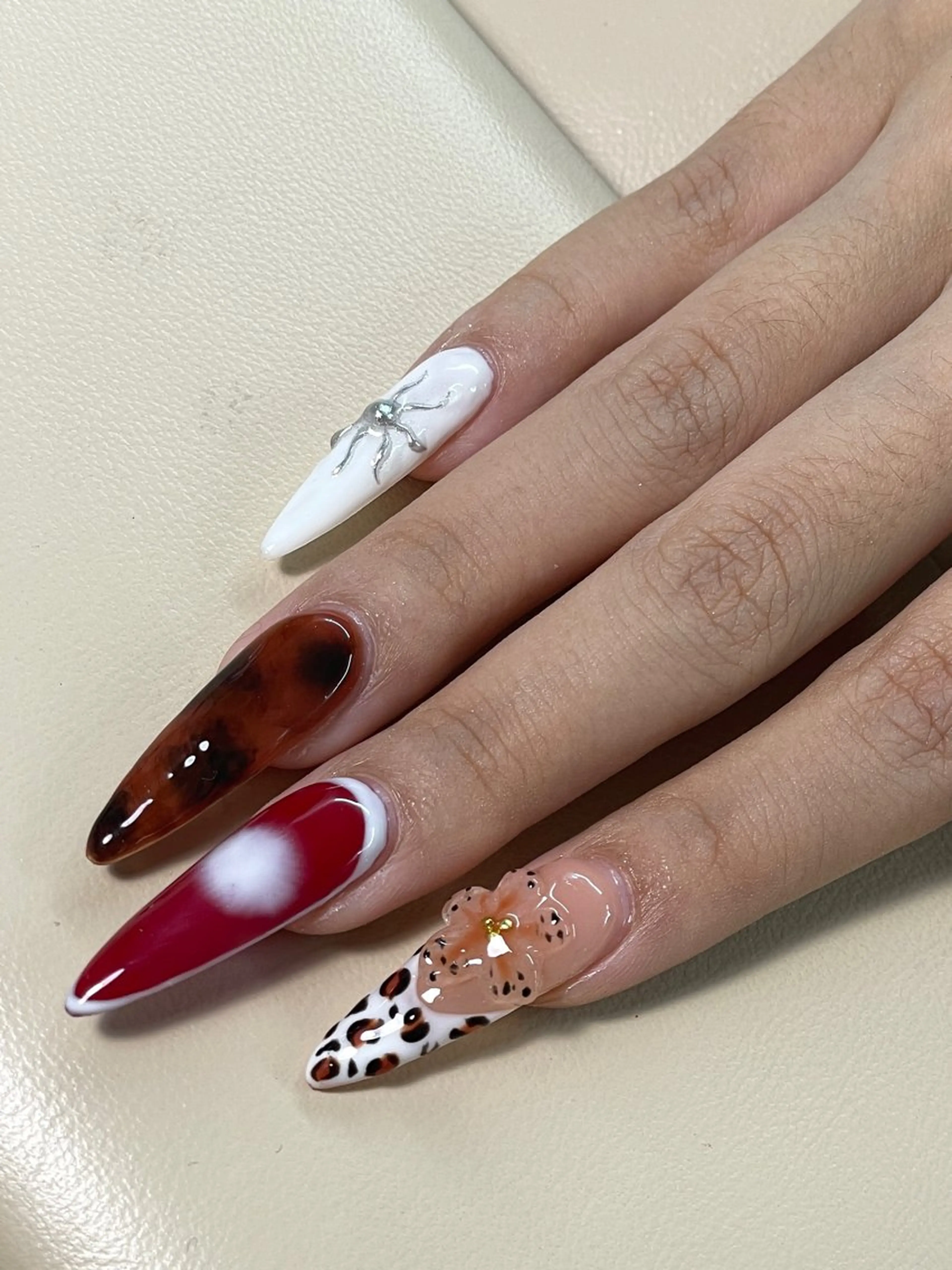 ネイル ビューティネイル所属・いろの Ironoのネイルデザイン