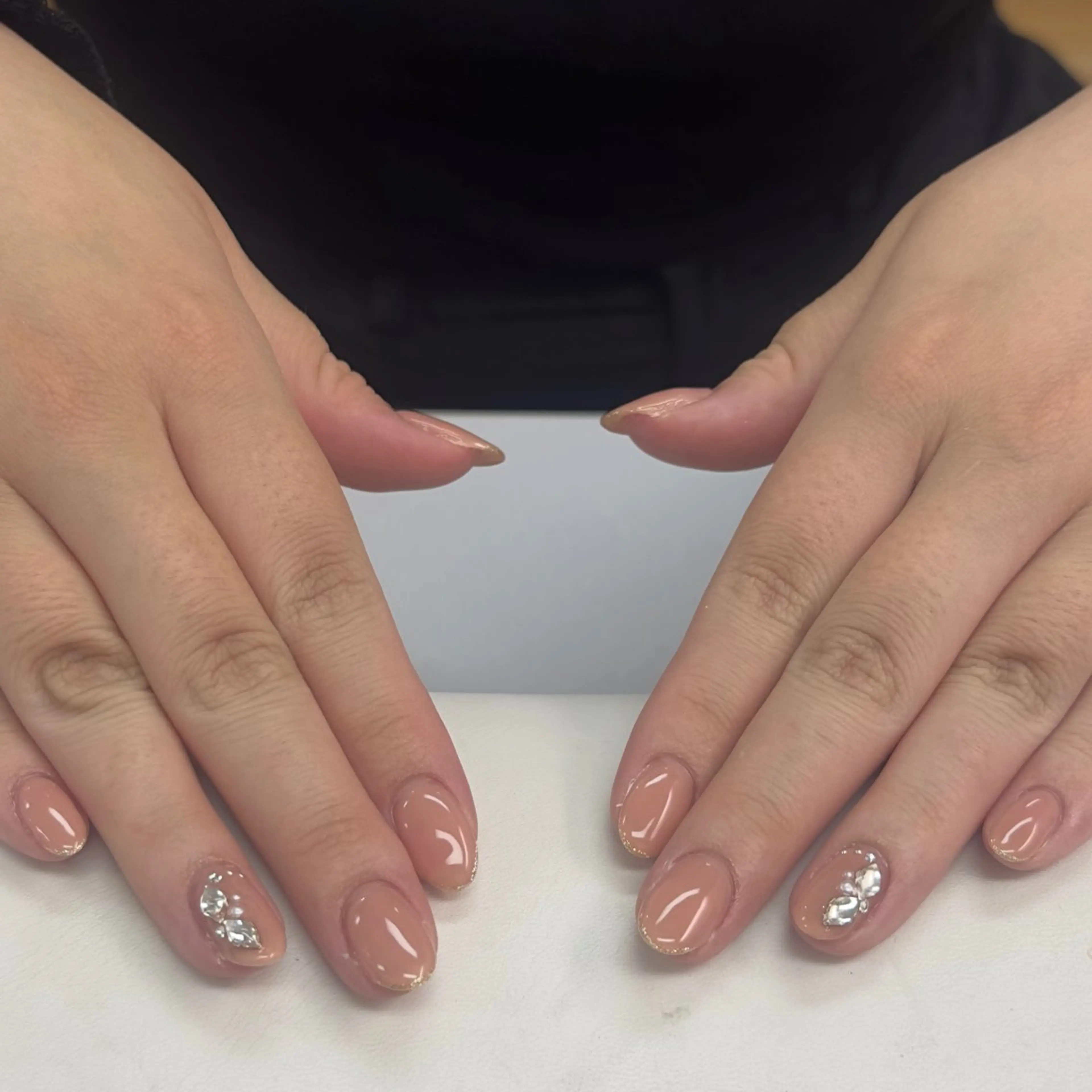 ネイル プラスネイル北千住東口店所属・しもむら ひなこのネイルデザイン