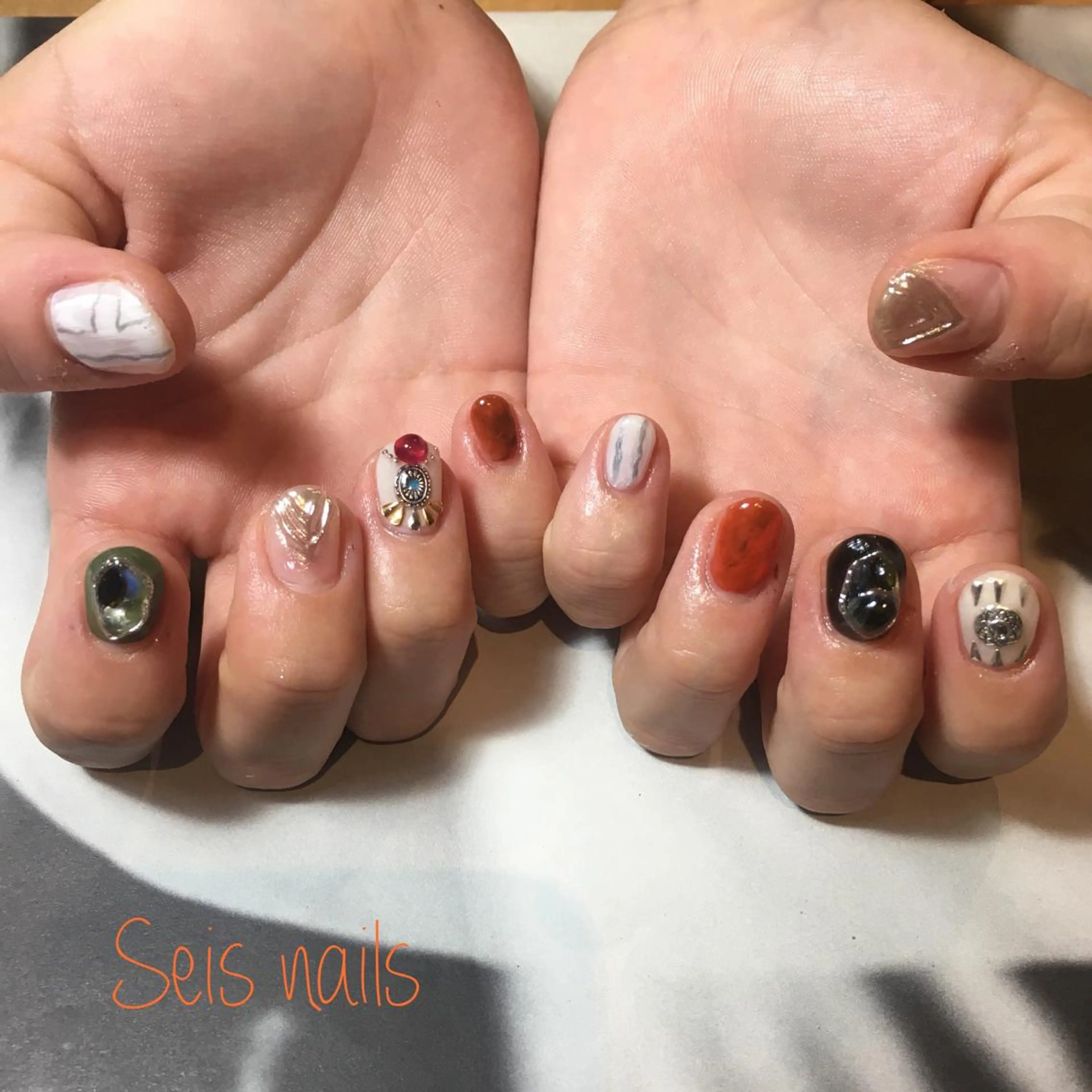 ネイル Seis Shihoのネイルデザイン