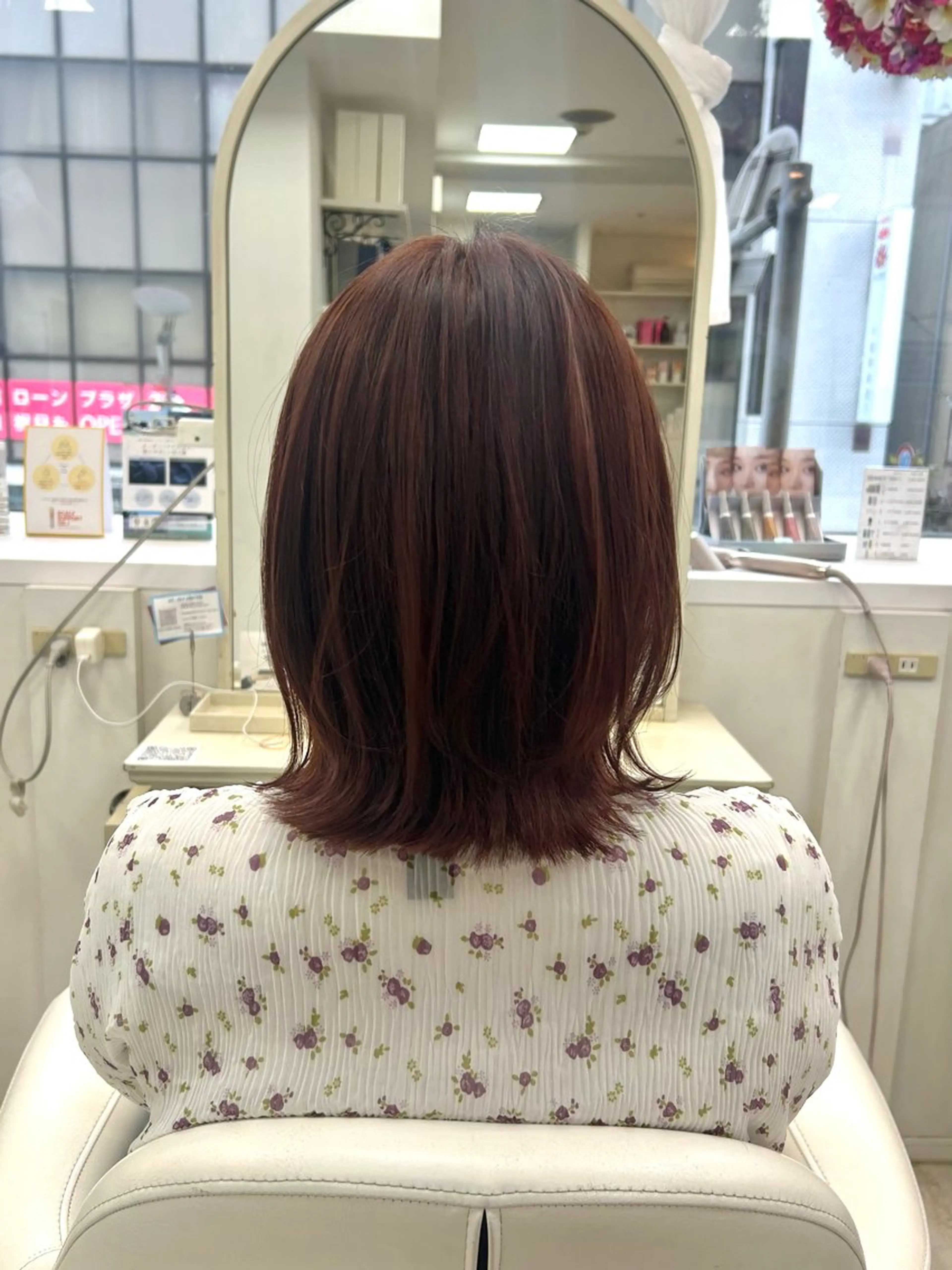 ミディアム カラー カット ヘアカラー 小川 夏花のヘアスタイル