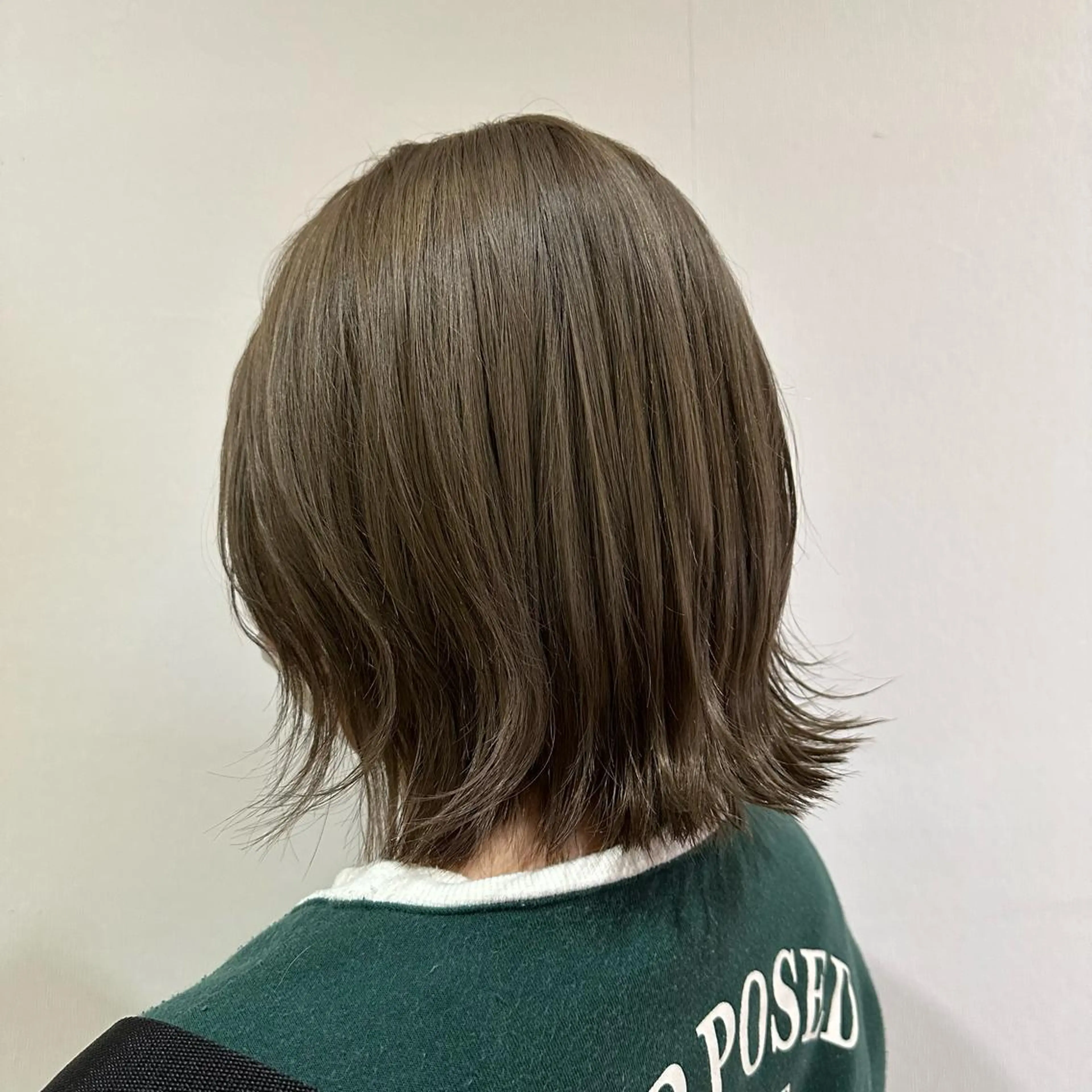 ショート カラー ベージュカラー オリーブベージュ 相澤 茉澄のマツエク・マツパデザイン