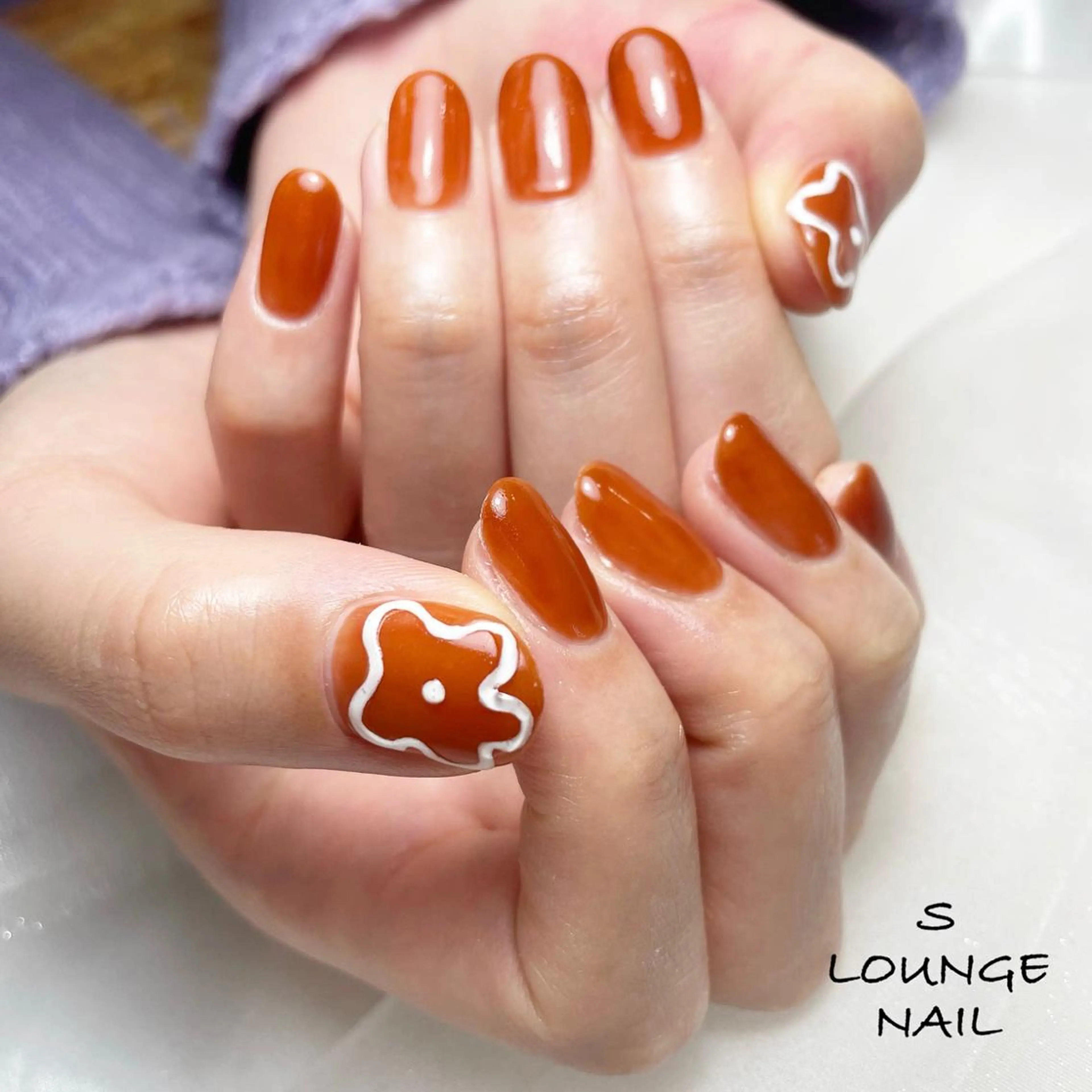 ショート ネイル フラワーネイル ハンドネイル フットネイル S LOUNGE NAIL所属・パーツたくさん🍓 SUMIのネイルデザイン